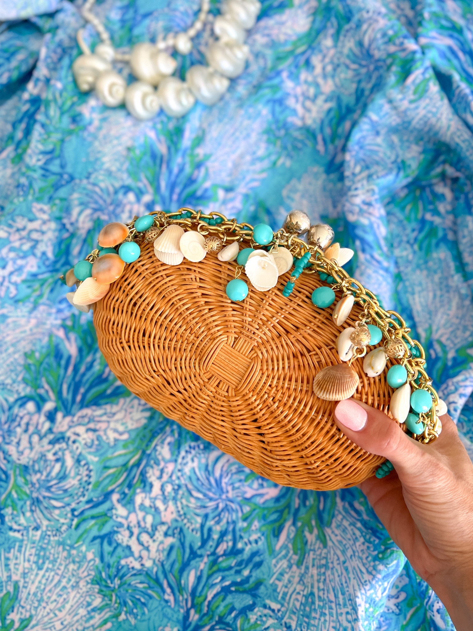 Resort favorites 🩵



#LTKtravel #LTKswim #LTKitbag