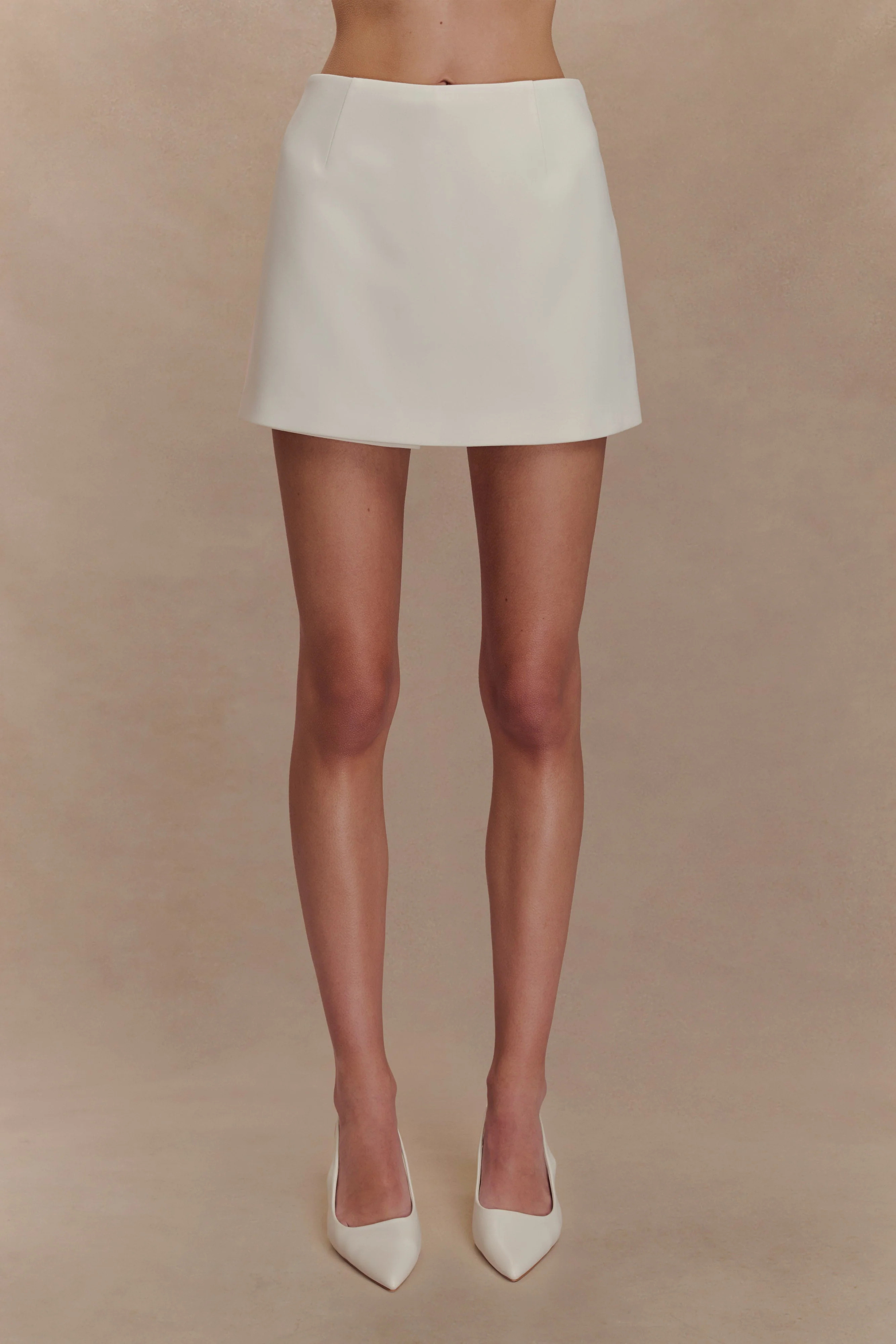 Alix Suiting Mini Skort - Ivory | MESHKI US