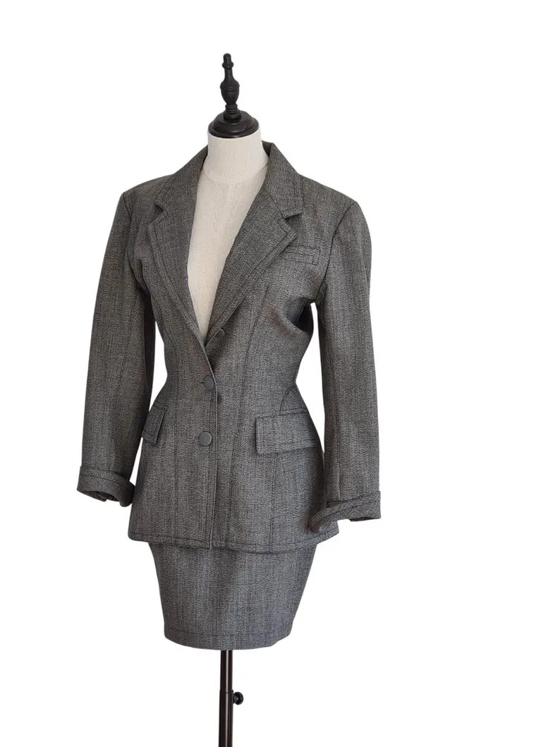 Alaïa F/W 1987 Superb Artfully Tailored Power Suit in Grey Mottled Woollen Fabric - 80s Fashion ... | Etsy (US)