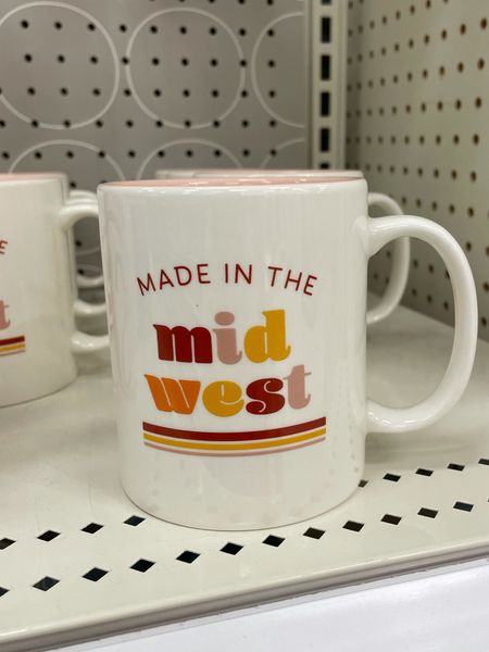 Love this mug! The colors are perfect for fall too!