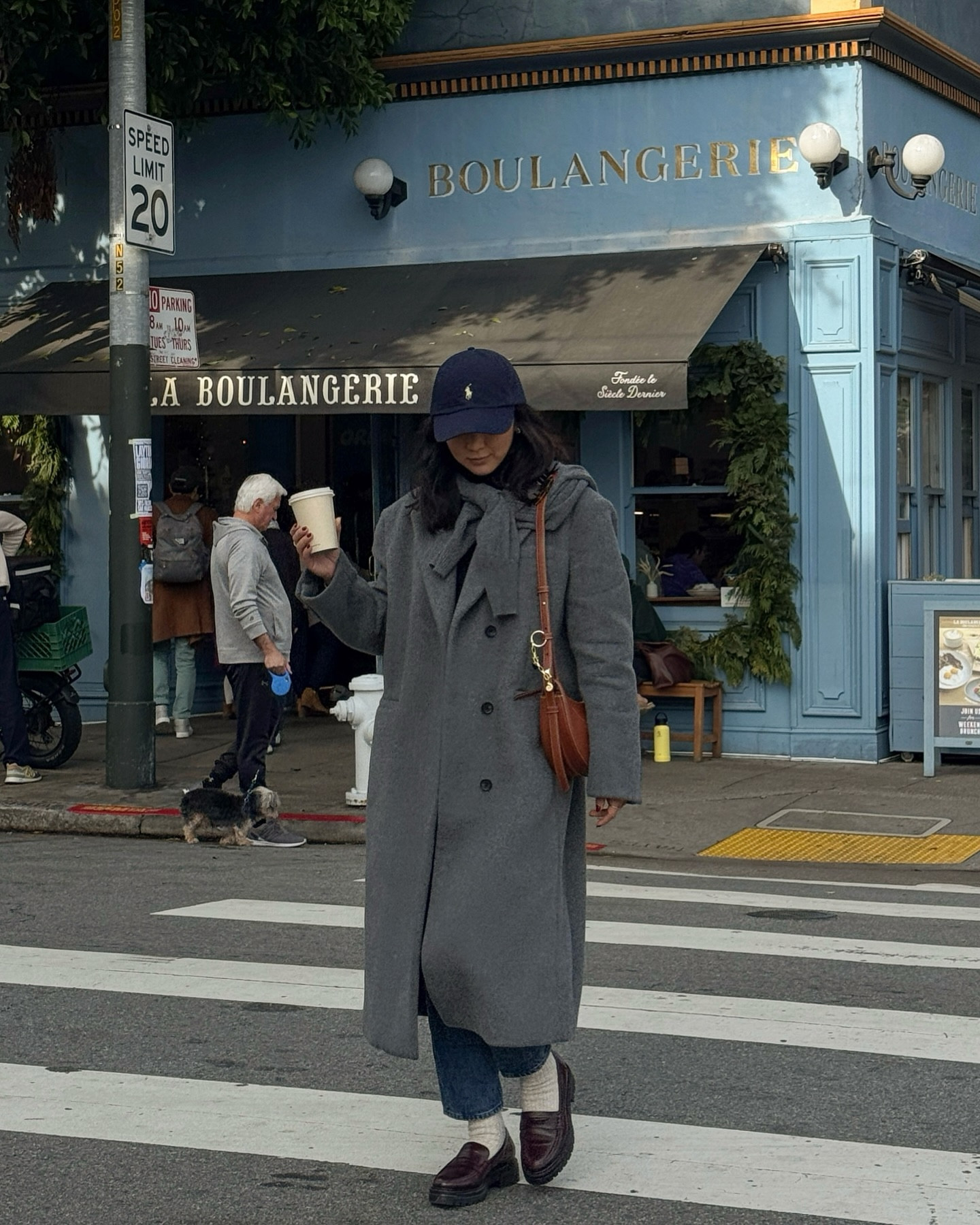 Sunday casual 🤍 ps I love window shopping this time of year 🥹🎄✨