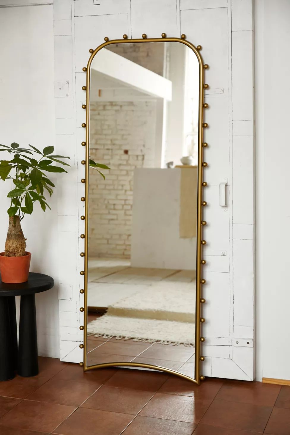 Luka Wall Mirror | Urban Outfitters (US and RoW)