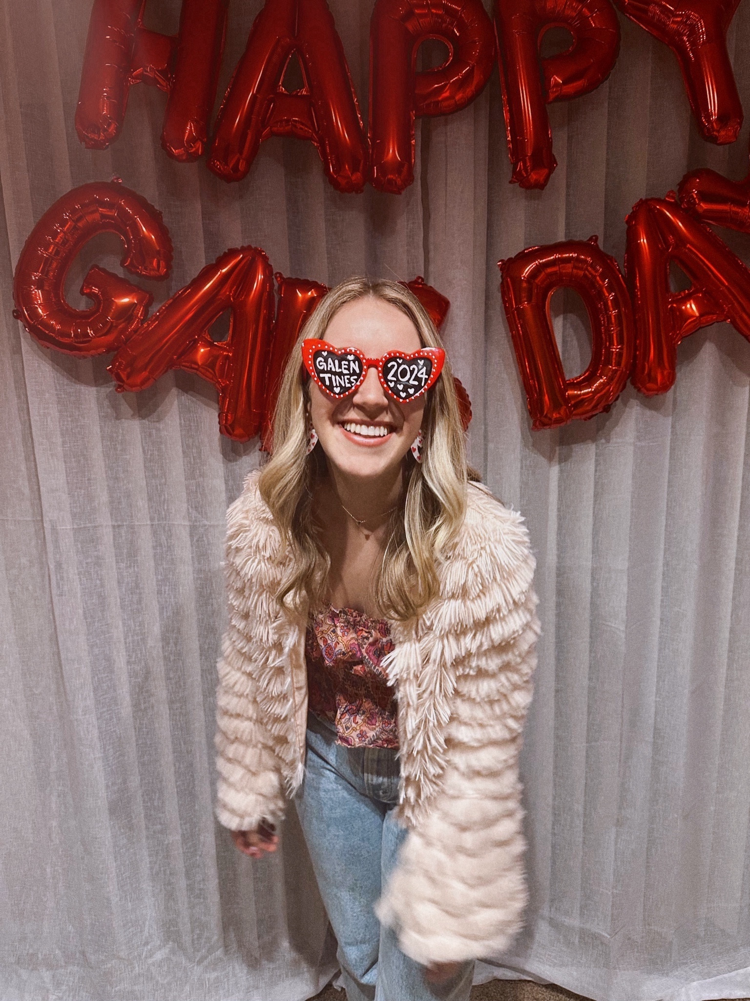 Galentines inspo 
💋💕💘💌💖

Valentines Day 
Galentines 
Spring 
Jeans 
Abercrombie 

#LTKSpringSale #LTKparties #LTKstyletip