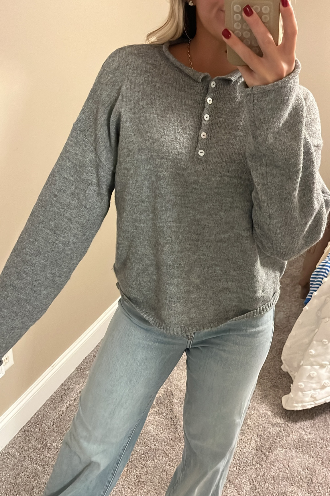 The coziest softest sweater I own! So easy to throw on and elevate any outfit. Obsessed. Code Bethany20 gets you a discount!👏

#LTKSeasonal #LTKGiftGuide #LTKStyleTip