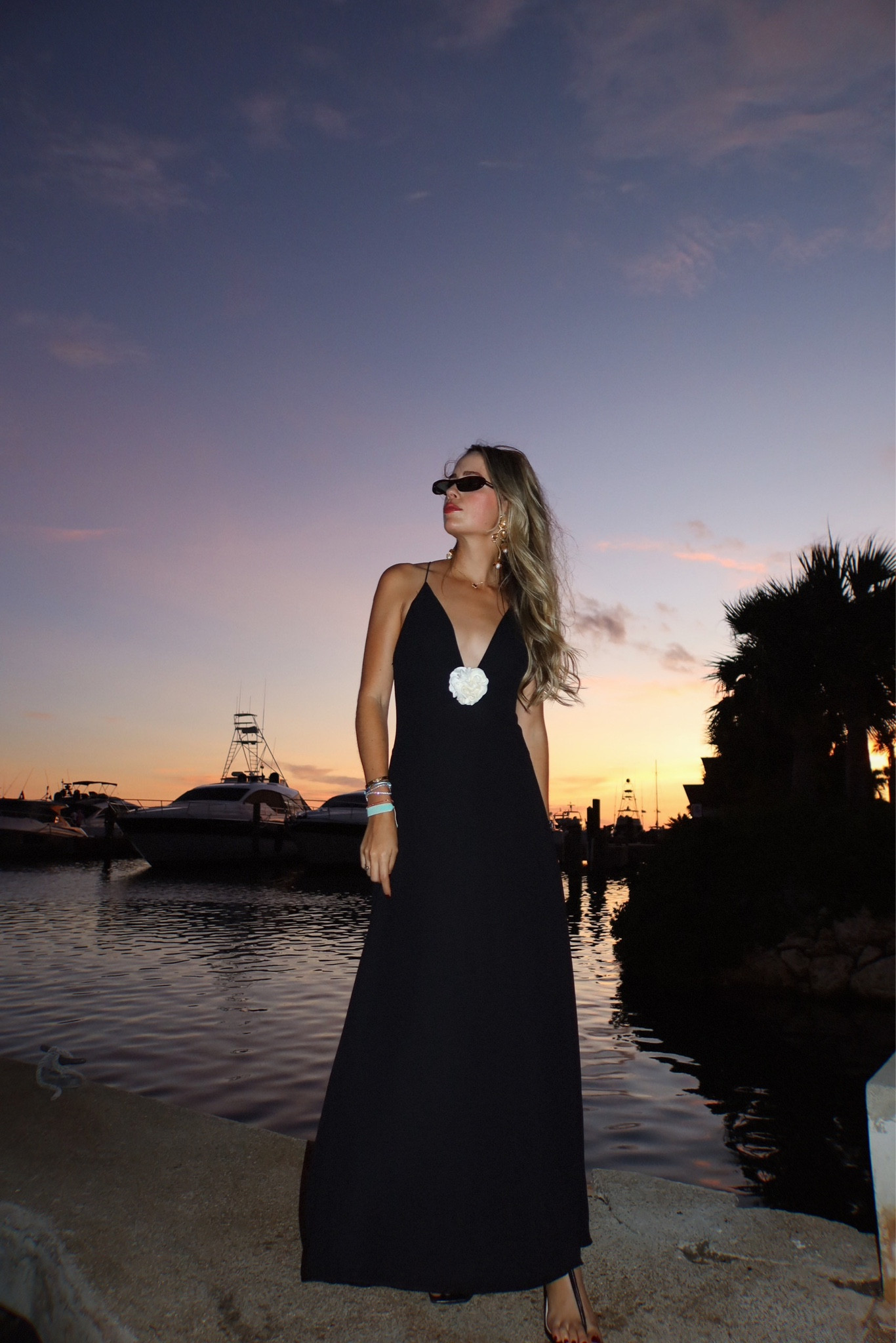 From day to night 🖤🔝📸  

#LTKSeasonal #LTKHoliday #LTKswim