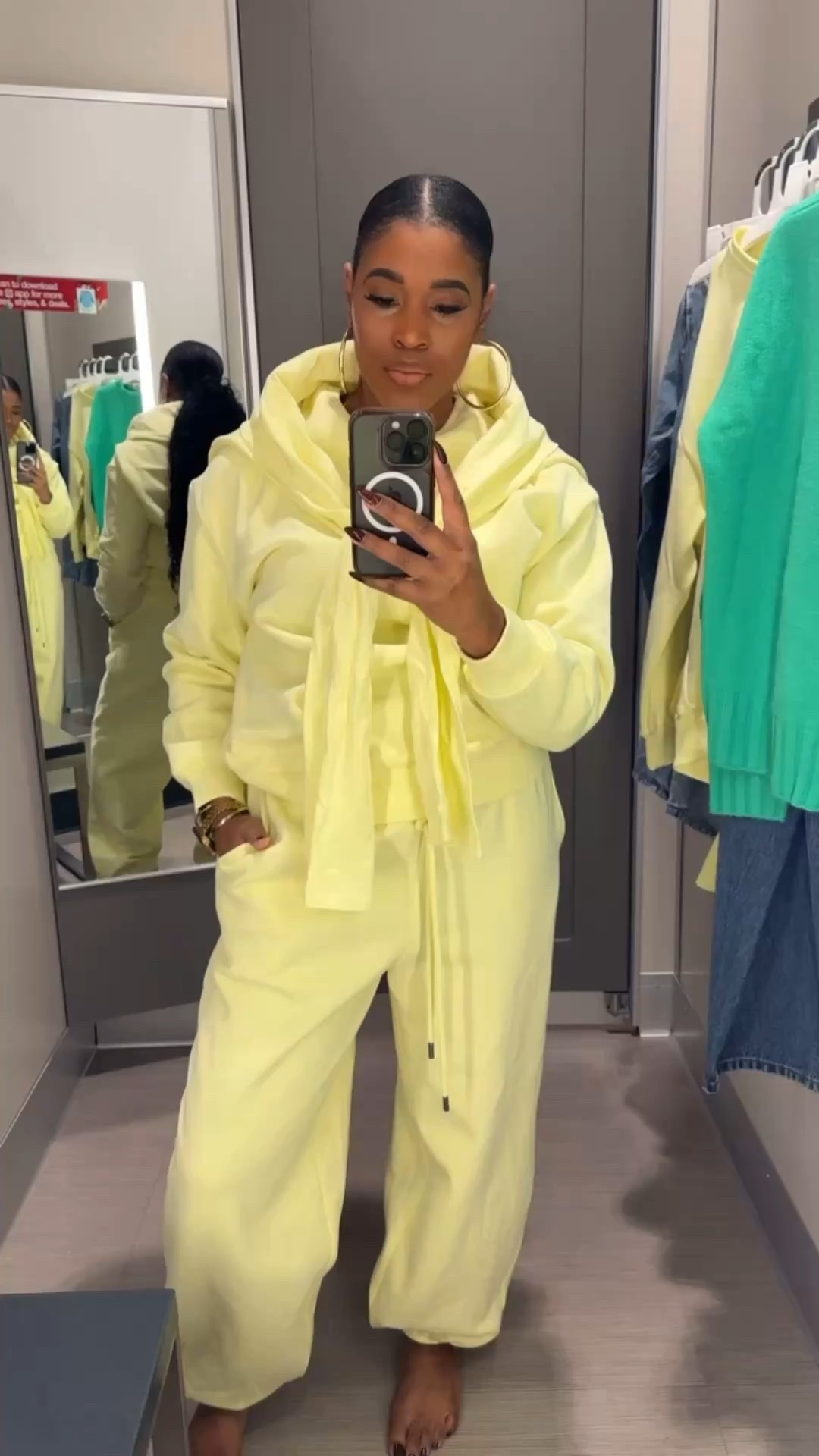 Just me, my matching set, and main character energy.

#LTKmomlife #LTKFindsUnder100 #LTKActive