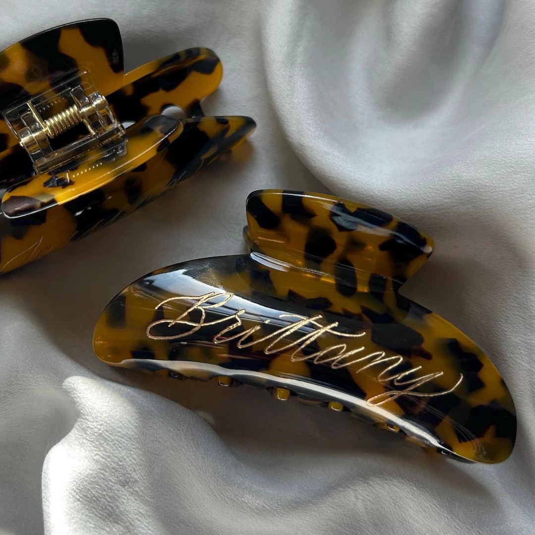 Personalized Hair Claw Clip | Engraved Customized Name Claw Clip | Chic and Elegant Gift for Brid... | Etsy (US)