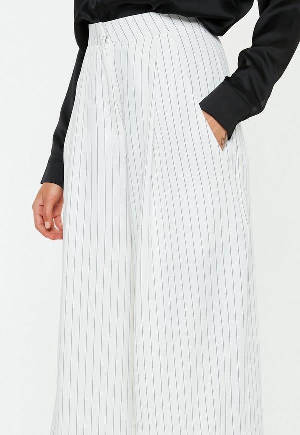 Missguided - White Pinstripe Wide Leg Trousers | Missguided (UK & IE)