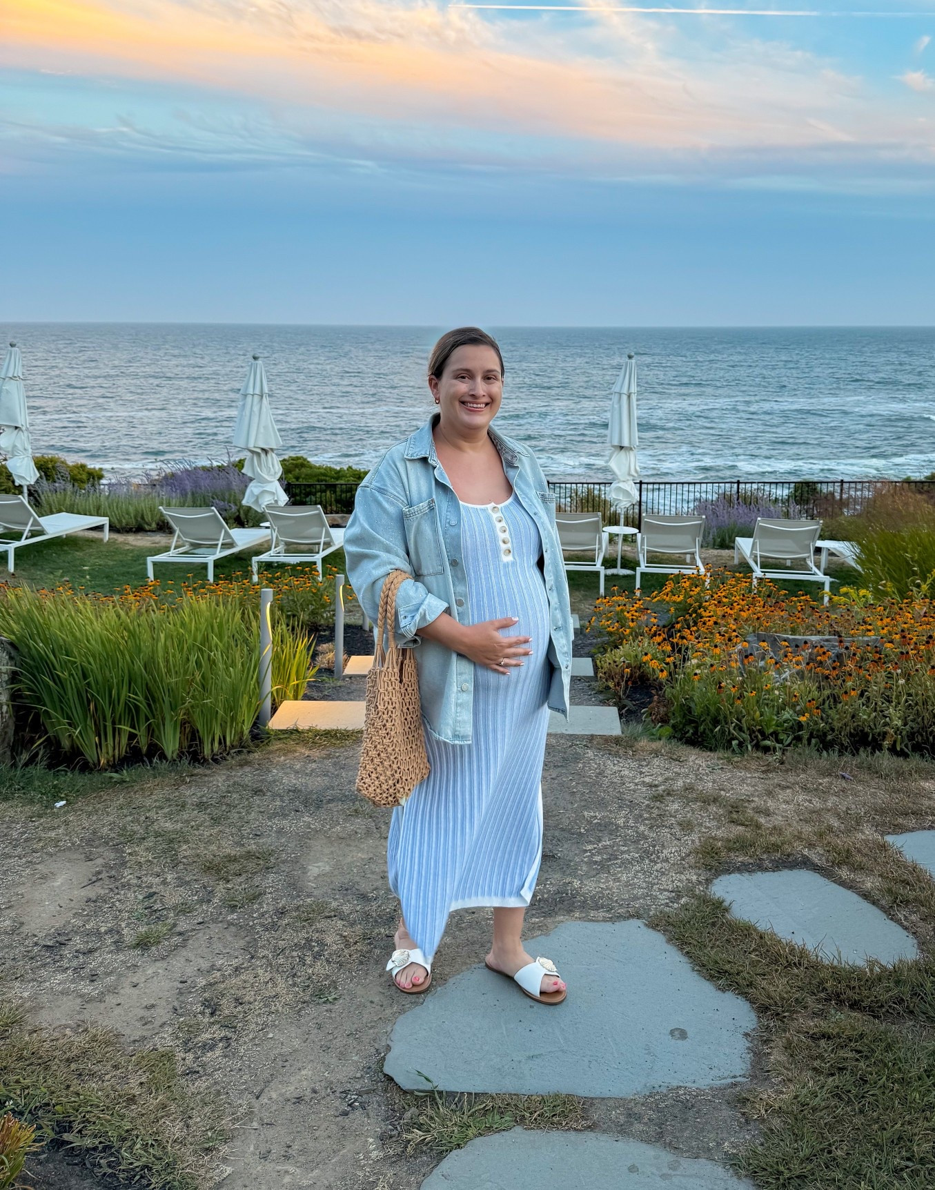 Maternity dress, bump-friendly date night outfit 

#LTKBump #LTKFindsUnder100 #LTKStyleTip