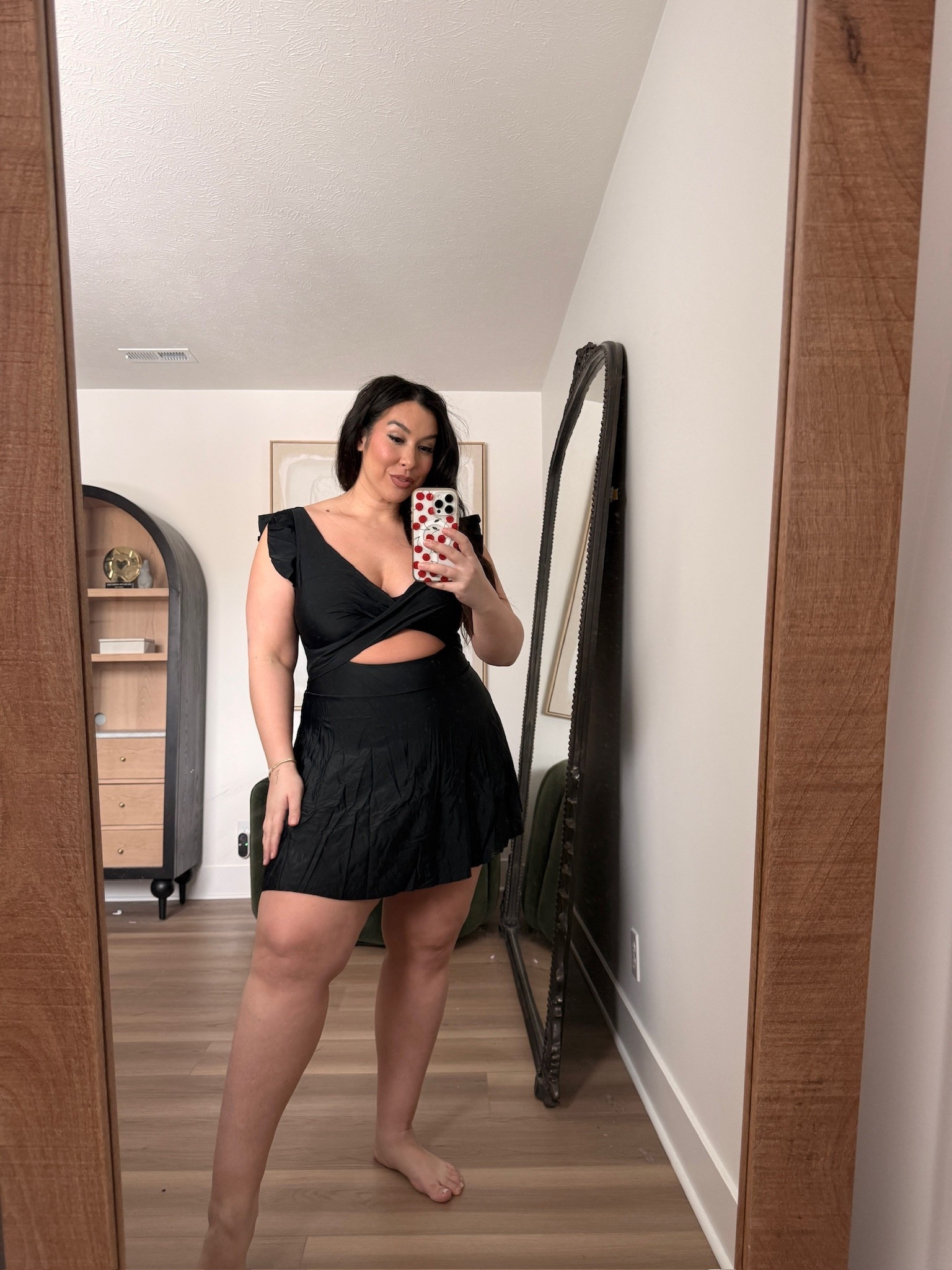 Midsize Amazon swim dress! 
-
-
-
Midsize swimwear, affordable swimwear, full coverage swimsuit 