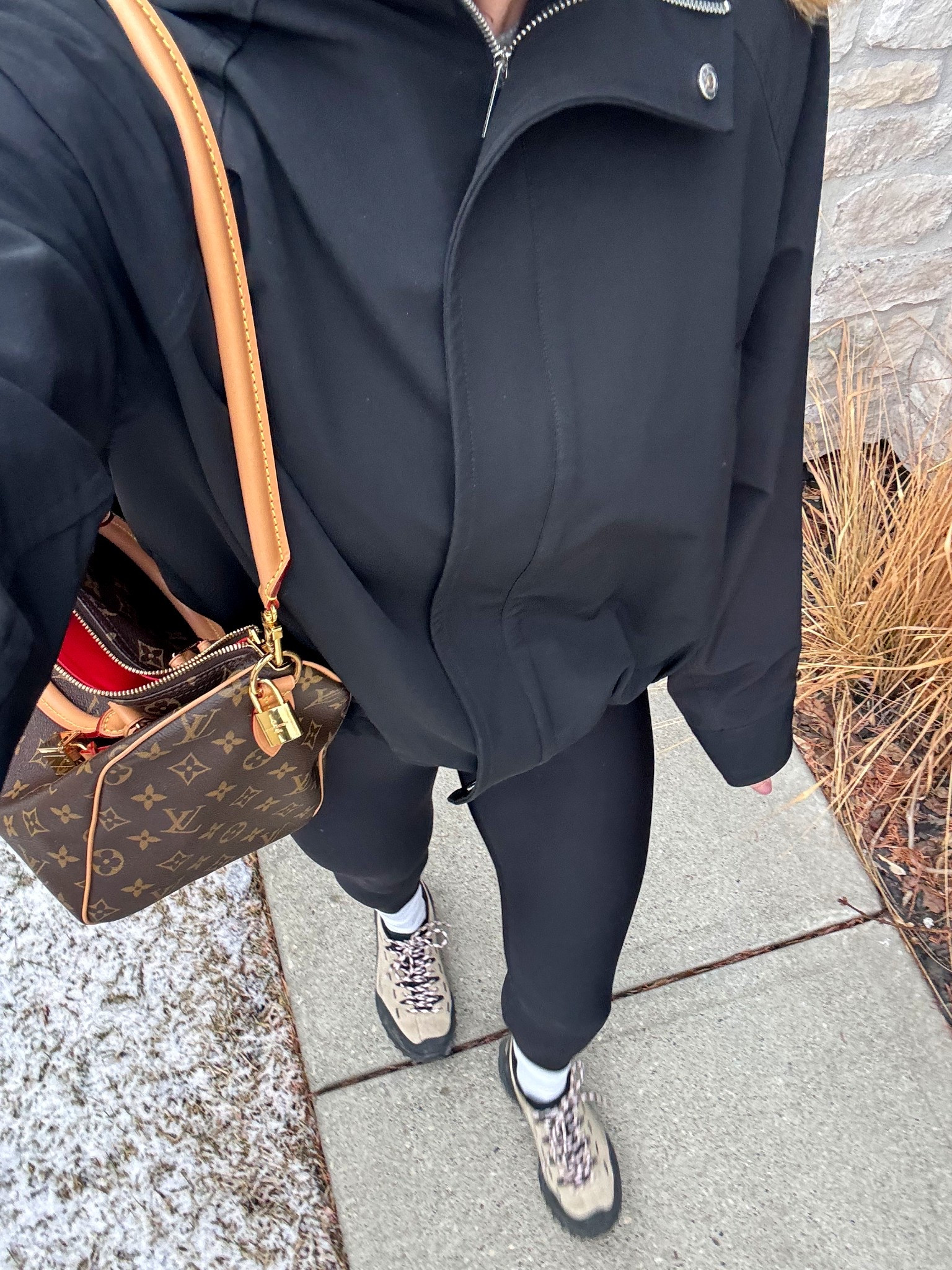 Still freezing over here, but this sporty outfit is a good one. This  jacket is one of my fave Zara finds yet! 

#LTKootd #LTKActive #LTKmomlife