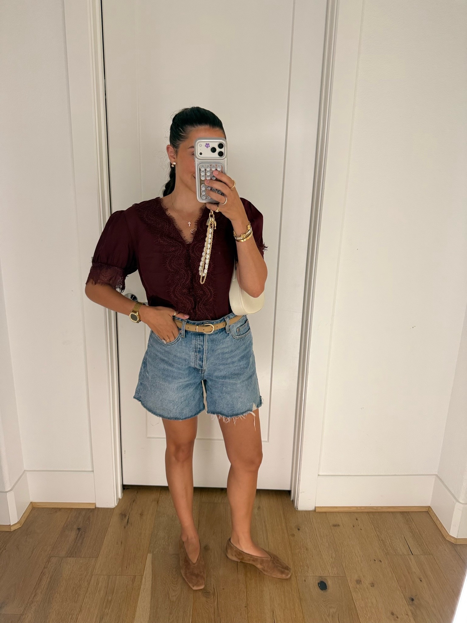 Top: medium 
Shorts: 28

Dressupbuttercup.com #dressupbuttercup #dederaad

#LTKdayinmylife #LTKfitnessgoals #LTKSeasonal