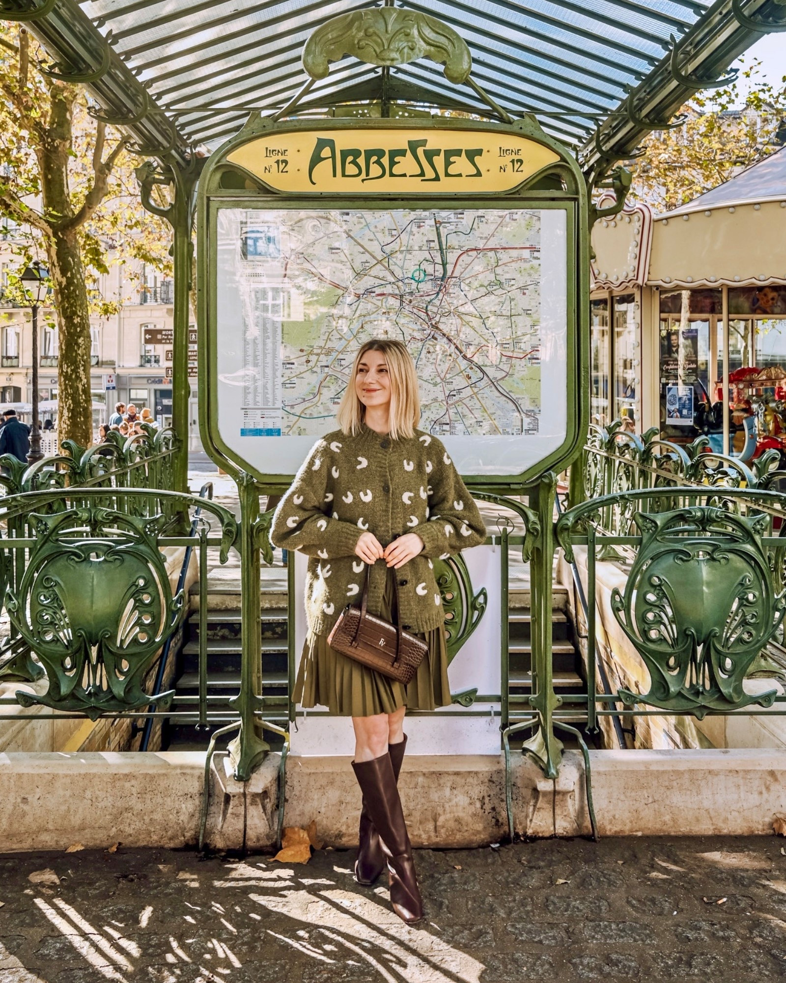 Hand knit wool cardigan with croissants motif 🥐 The perfect cozy Fall / Winter cardigan that will keep you warm  ☺️ 

#LTKSeasonal #LTKTravel #LTKStyleTip