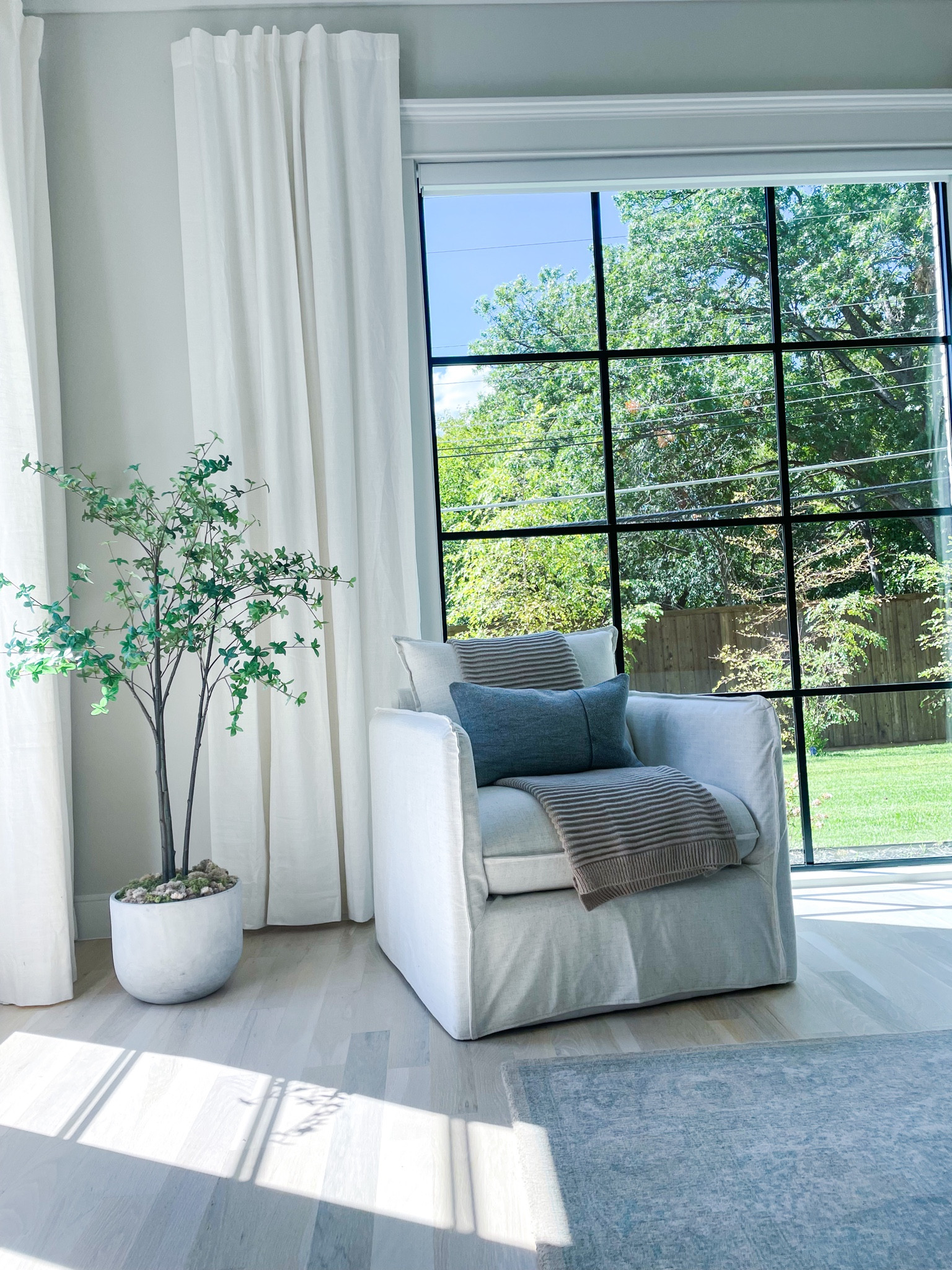 Cozy fall day with my favorite Target, Amazon and Pottery Barm finds! 🍁☀️

#LTKfindsunder100 #LTKhome #LTKSeasonal