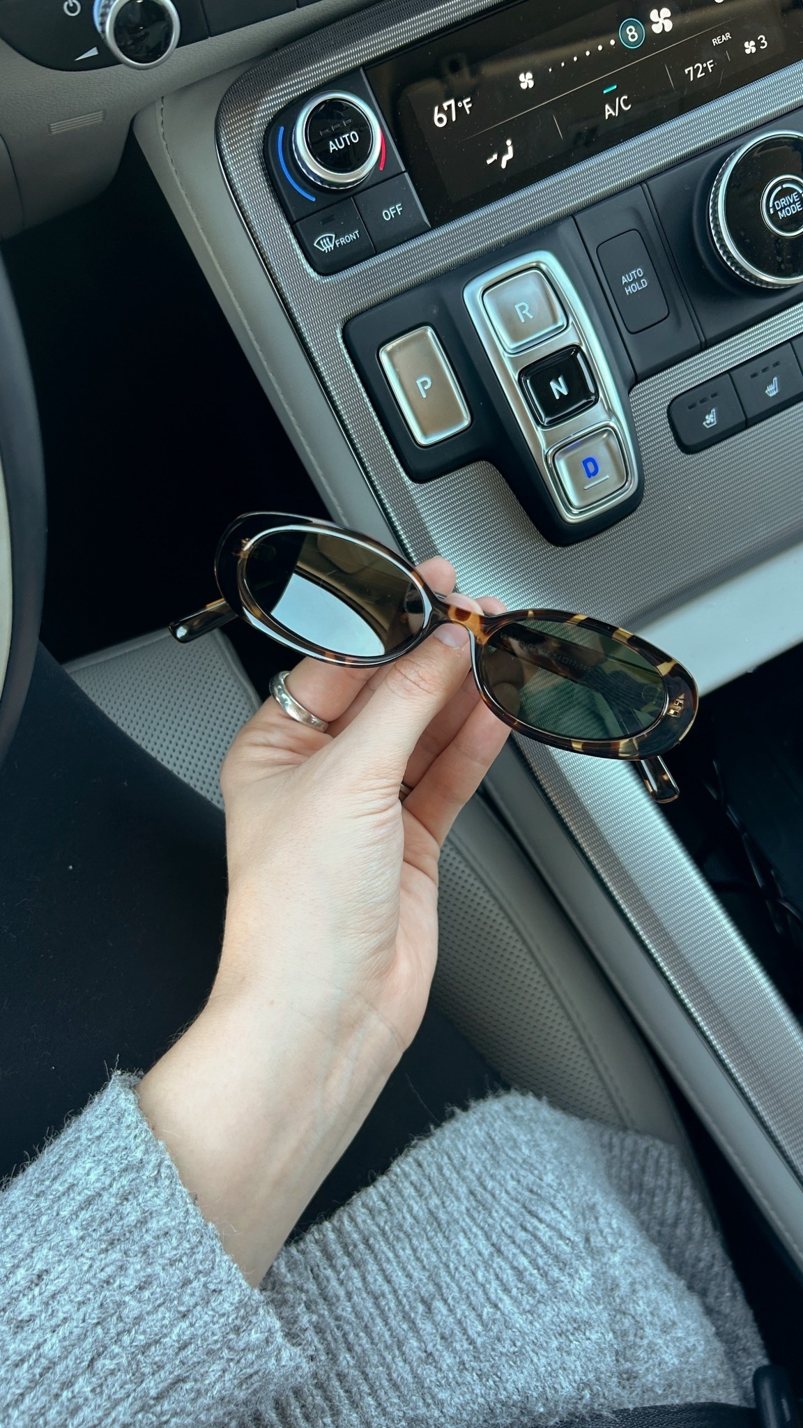 New sunnies! Use code LINDSEYVL #sunglasses #amazonfind

#LTKSaleAlert #LTKootd #LTKvlog