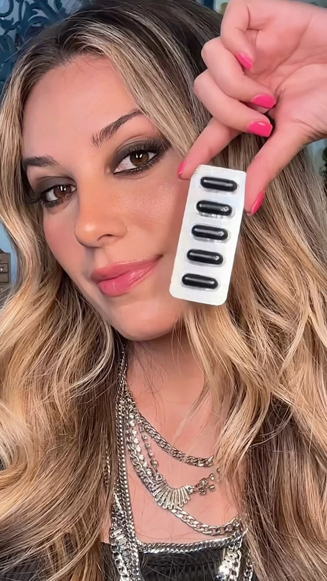 Henna brow tint🖤 

#LTKbeauty