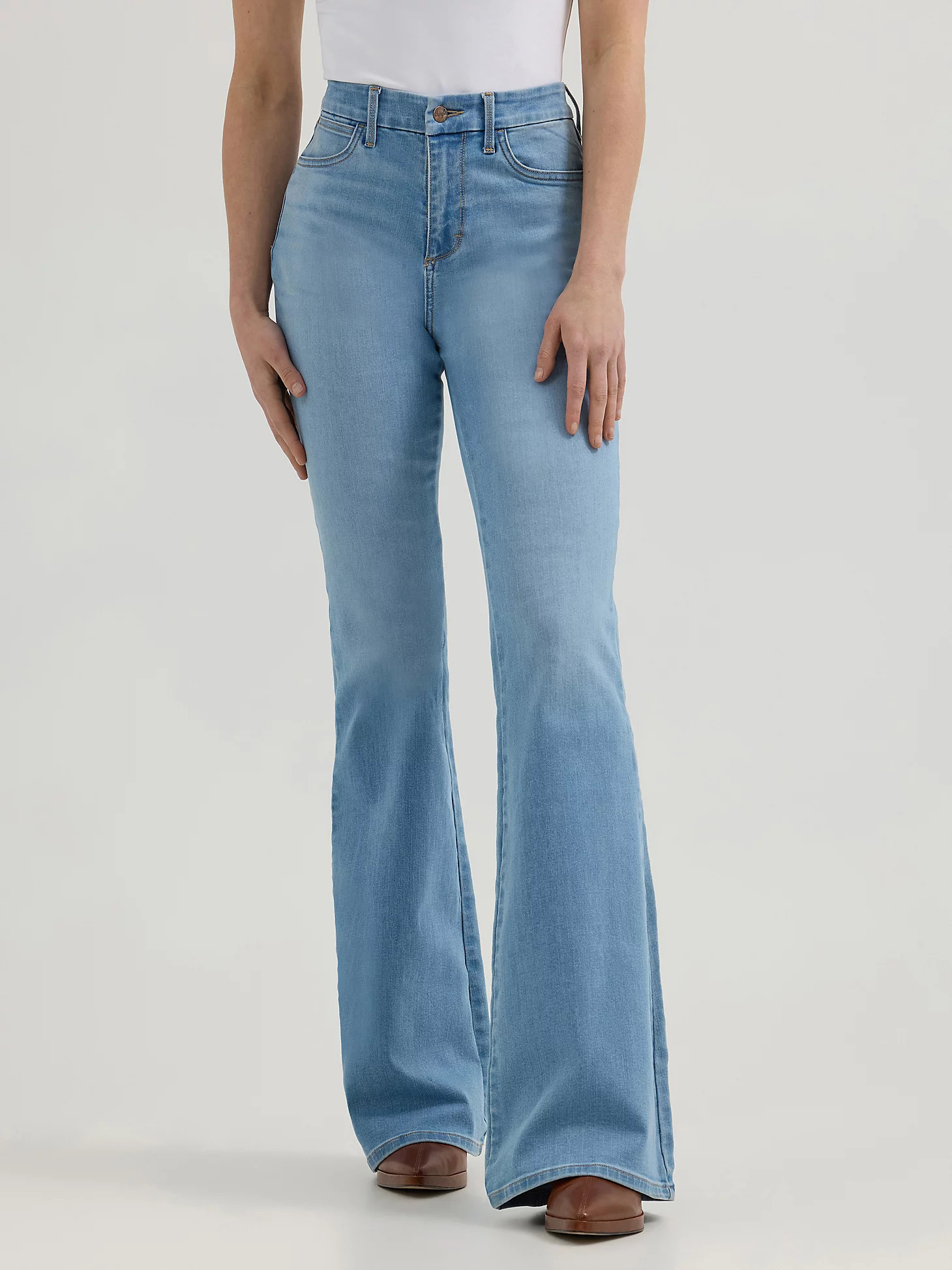 Women's Wrangler Bespoke High Rise Flare Jean | Wrangler
