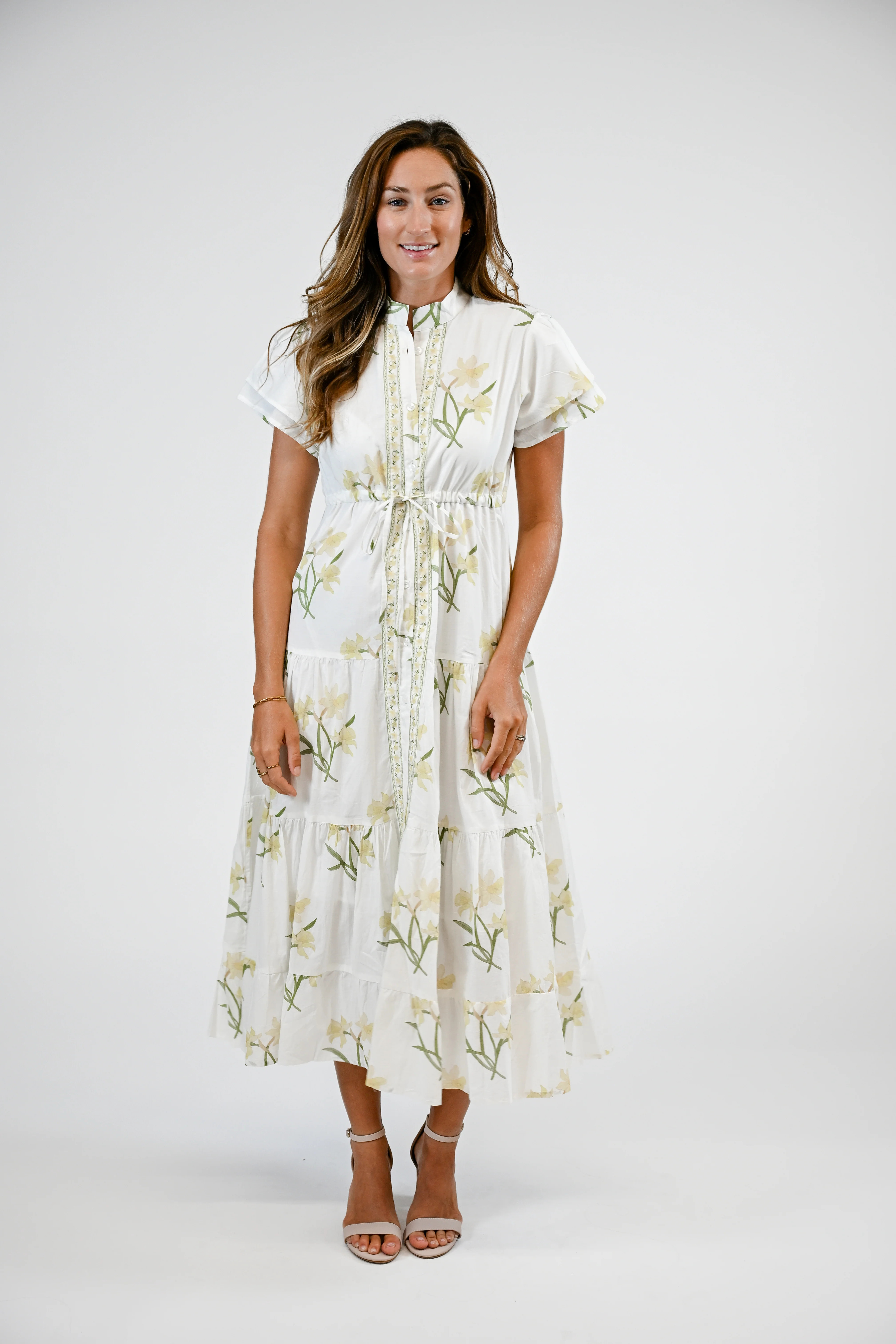 Magnolia Flutter | Daffodil | Victoria Dunn LLC