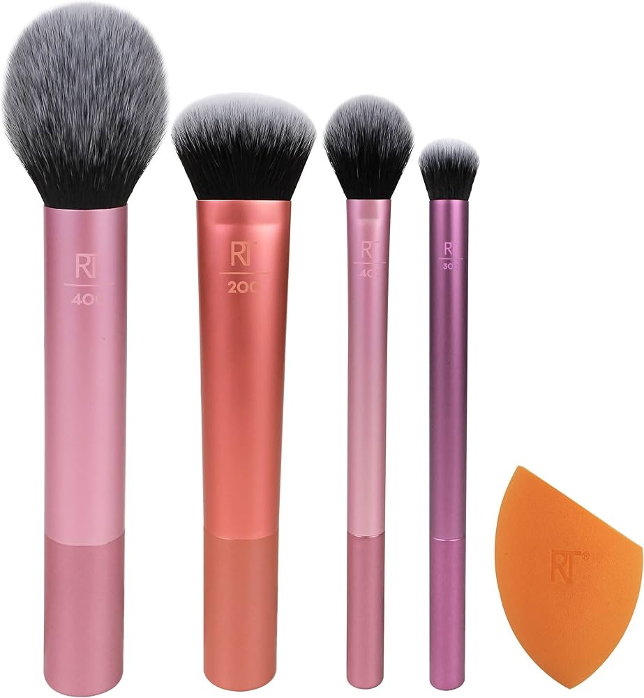 Real Techniques Everyday Essentials Kit, Makeup Brushes & Makeup Blending Sponge, Makeup Tools Fo... | Amazon (US)