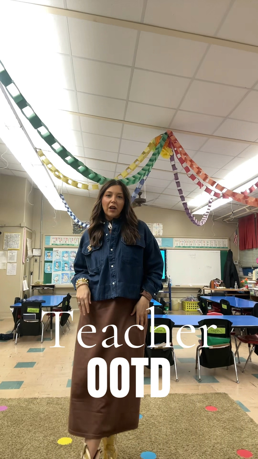 Too comfy to care, too cute to ignore 🤍
This Teels dress is super soft and roomy — I’m wearing a medium for the perfect relaxed fit. The Walmart denim is true to size with just the right stretch — I’m in a 6. Casual, comfy, western, and won’t stay in stock long.
✨ Shop it before it’s gone ✨

#WesternStyle #CowgirlStyle #SouthernStyle #FunkyWestern #ComfyCowgirl #TeacherStyle #TeacherOOTD #MomStyle #EverydayStyle

#LTKmorningroutine #LTKootd #LTKTall