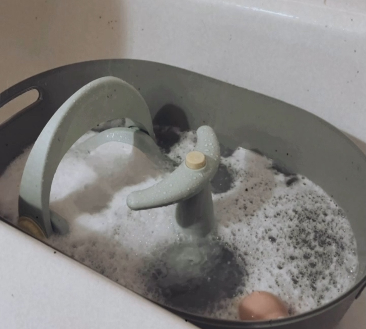 Baby bath set up for our 8 month old 🤍

#LTKbaby