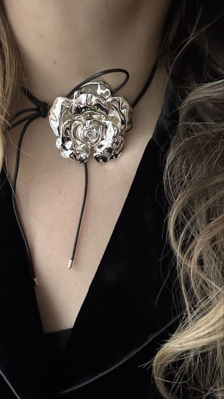 Silver so good… especially when it’s combined with one of my favourite trends - oversized, 3D florals. Loving this from H&M paired with a two piece velvet set from Arket 🩶
Flower lariat necklace | Silver accessories | NYE outfit ideas | Bold statement earrings | Christmas accessories | Velvet coord 

#LTKSeasonal #LTKstyletip #LTKworkwear