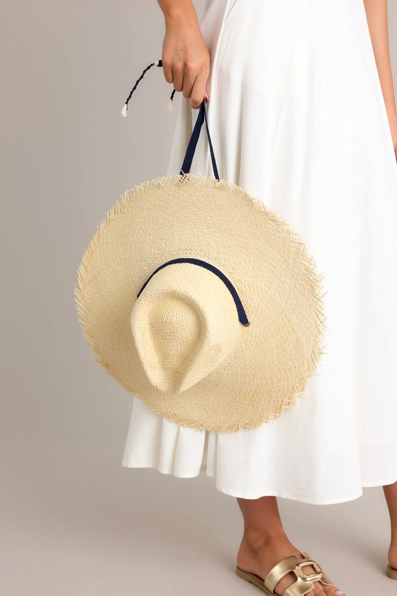 Sunshine Tienda Miriam Wide Brimmed Palm Fringe Hat | Red Dress