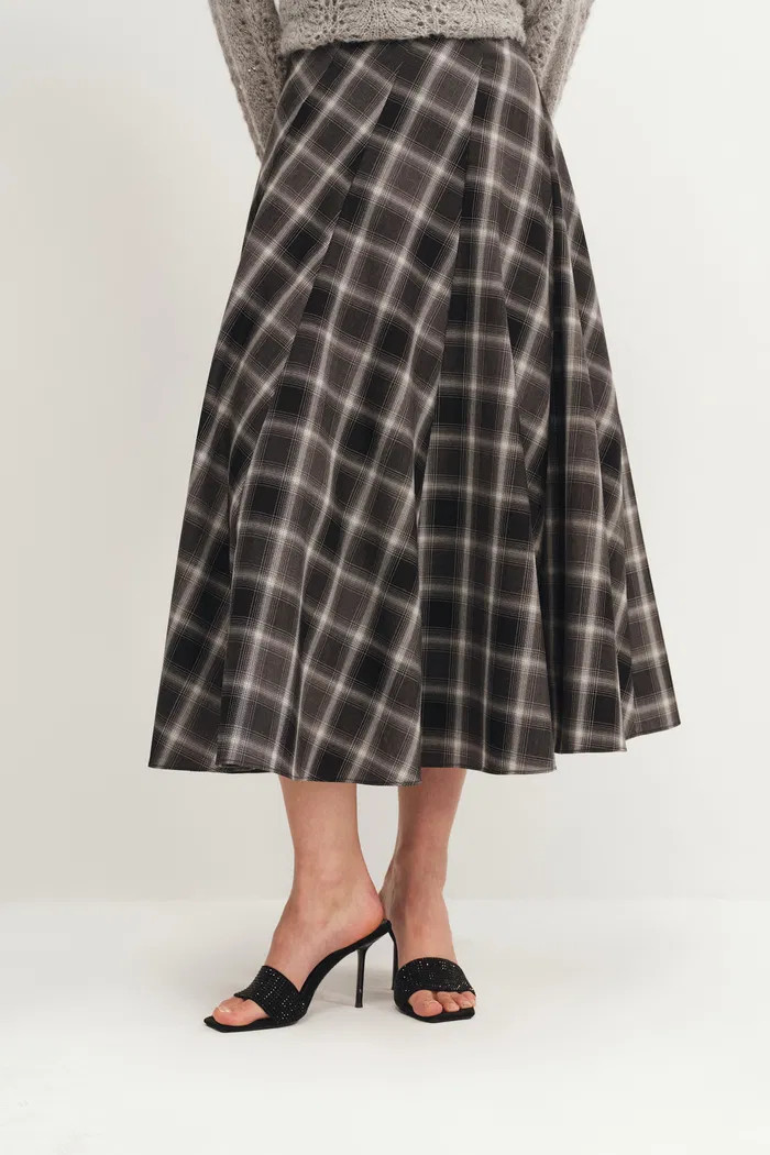 Xaviera Checkered Maxi Skirt in Fine Wool Blend | Fabrique