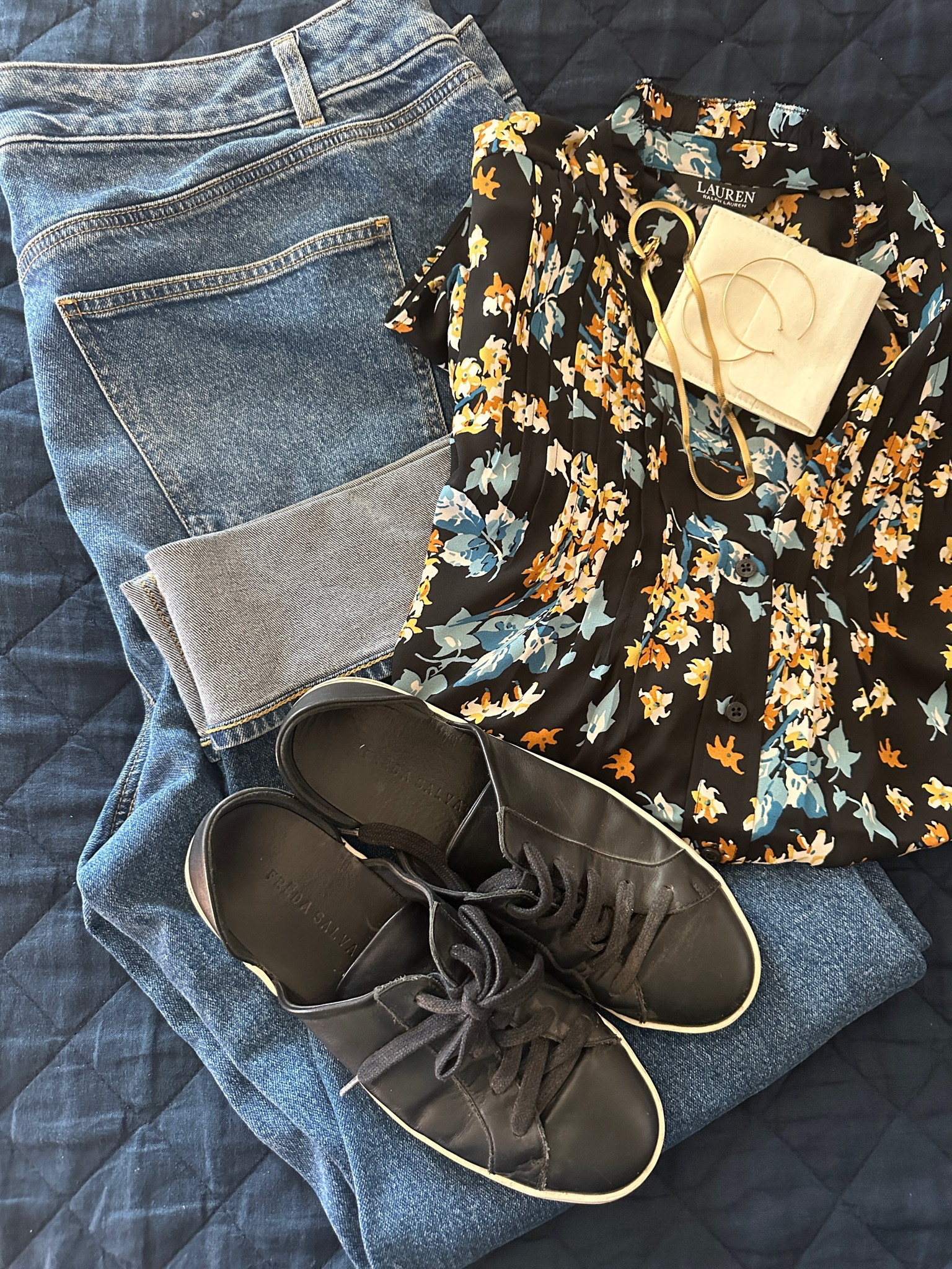 A comfy outfit for a day of shoppingg