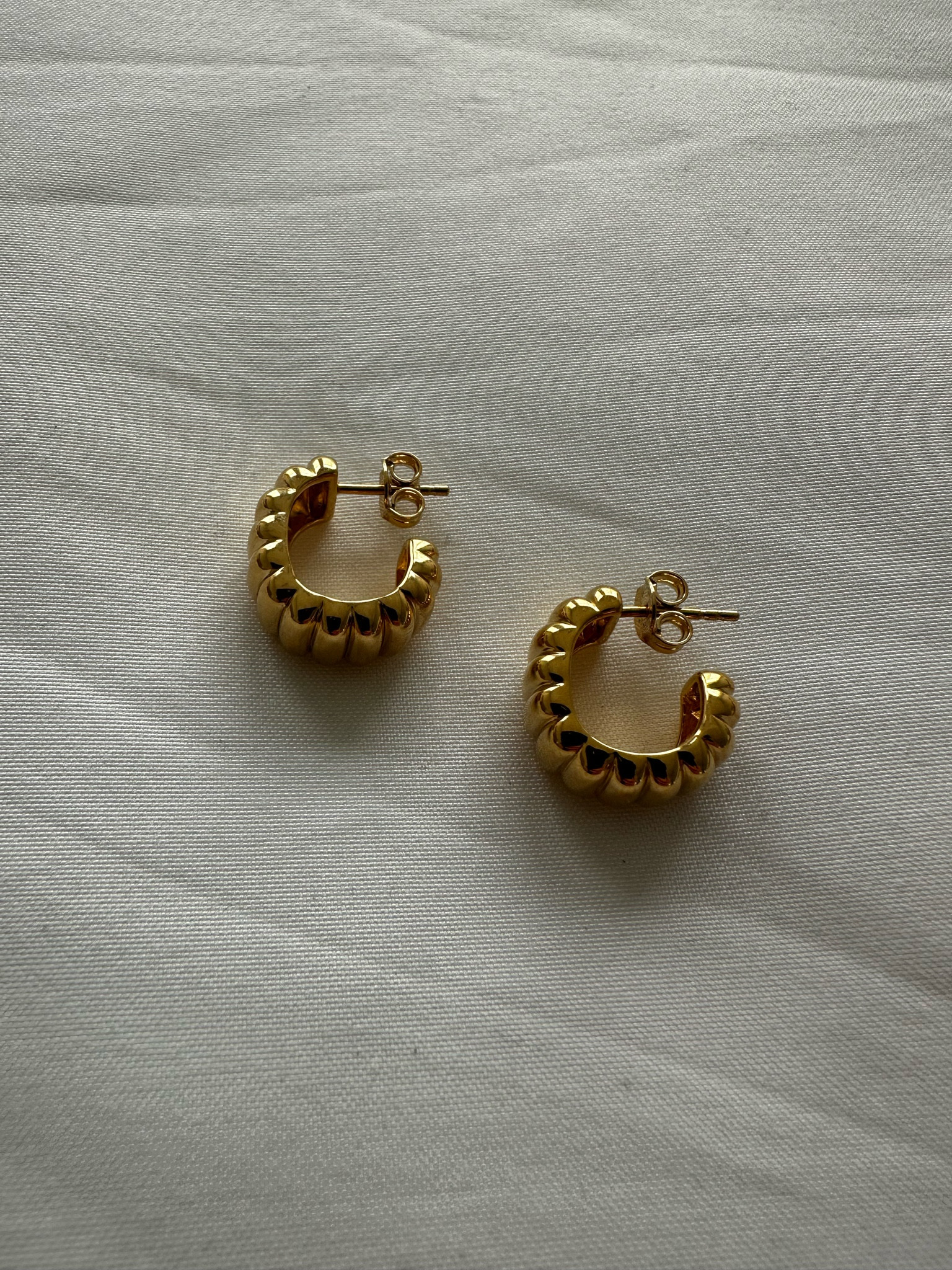 Fav everyday hoops 

#LTKSeasonal #LTKGiftGuide #LTKHoliday