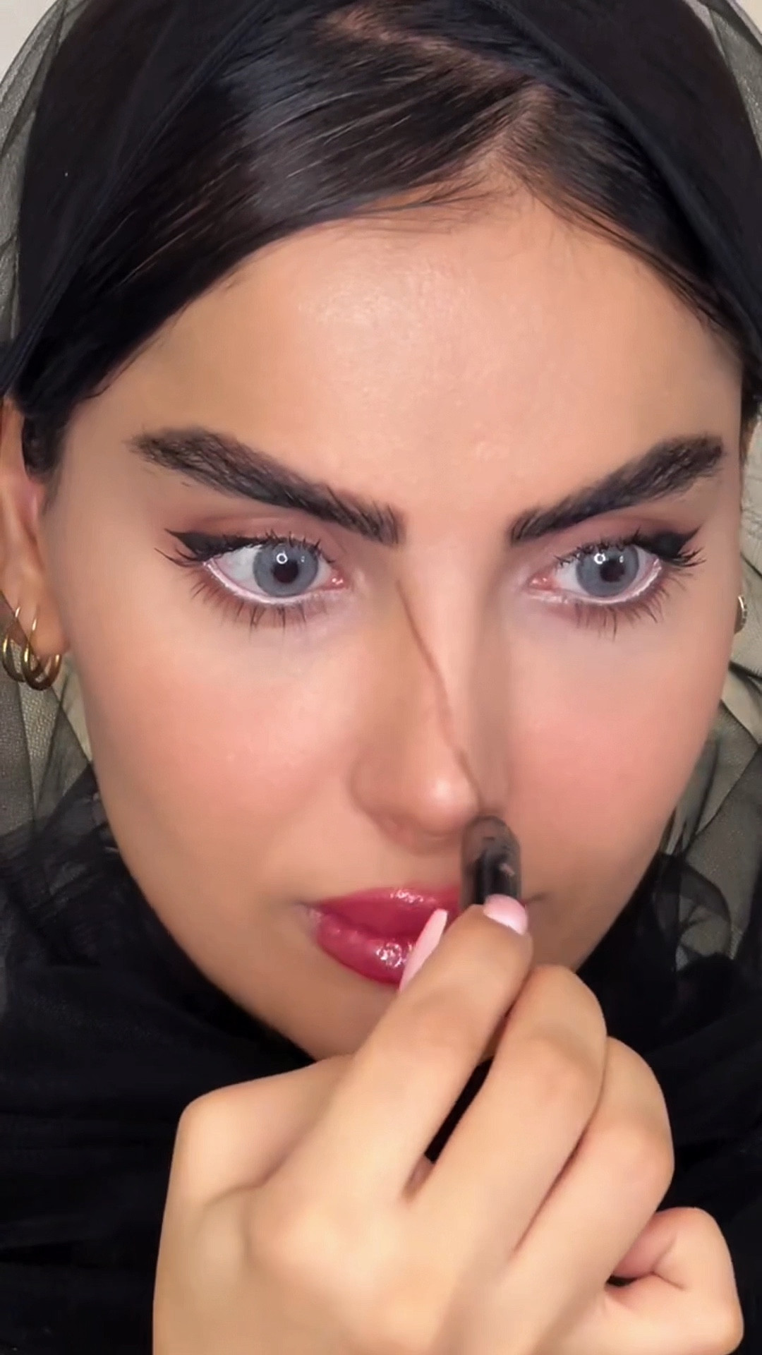 Nose contour hack

#LTKBeauty