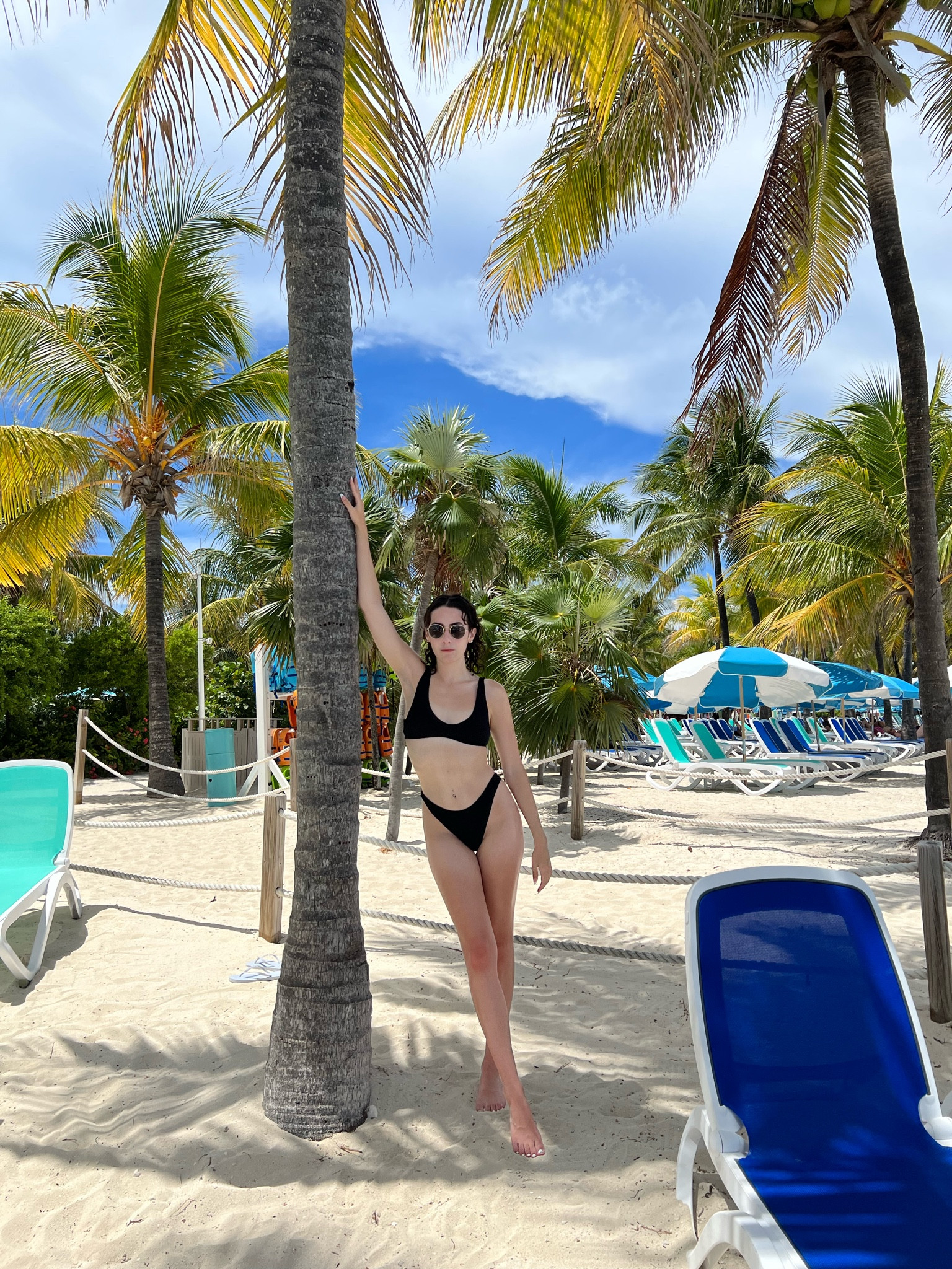 The colour black is currently sold out in both the top and bottoms but I linked the exact same pieces from Aerie in different colours.

Wearing a size small in top and bottoms (5’7 118lbs)

Sunglasses are linked from
H&M


#LTKswim #LTKtravel #LTKunder50