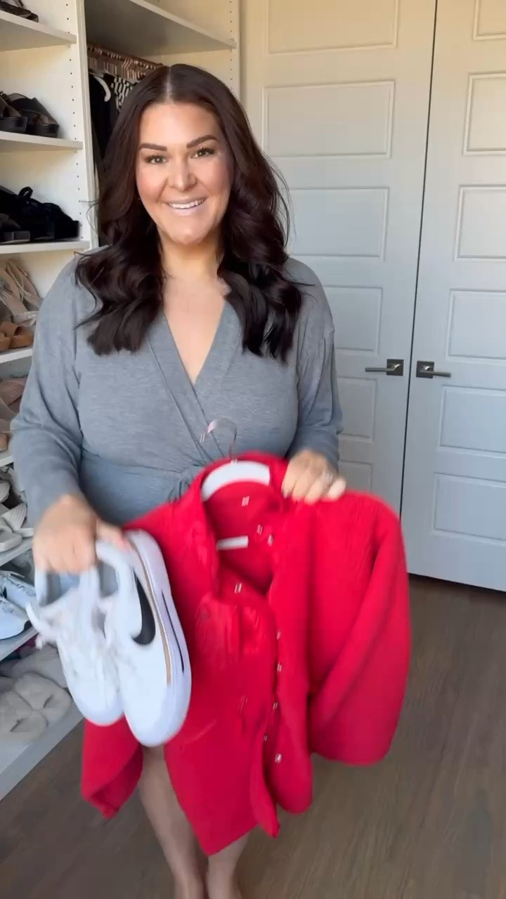 This Amazon Free People inspired jacket comes in a bunch of colors and is so cozy. Also linked my favorite leggings and ribbed layering tanks. Follow me @curvestocontour for more midsize XL/Size 14 outfits on @shop.LtK winter style, winter fashion, travel fashion, midsize fashion, midsize style, mom style, casual fashion, running errands outfit, size 14

#LTKootd #LTKgrwm