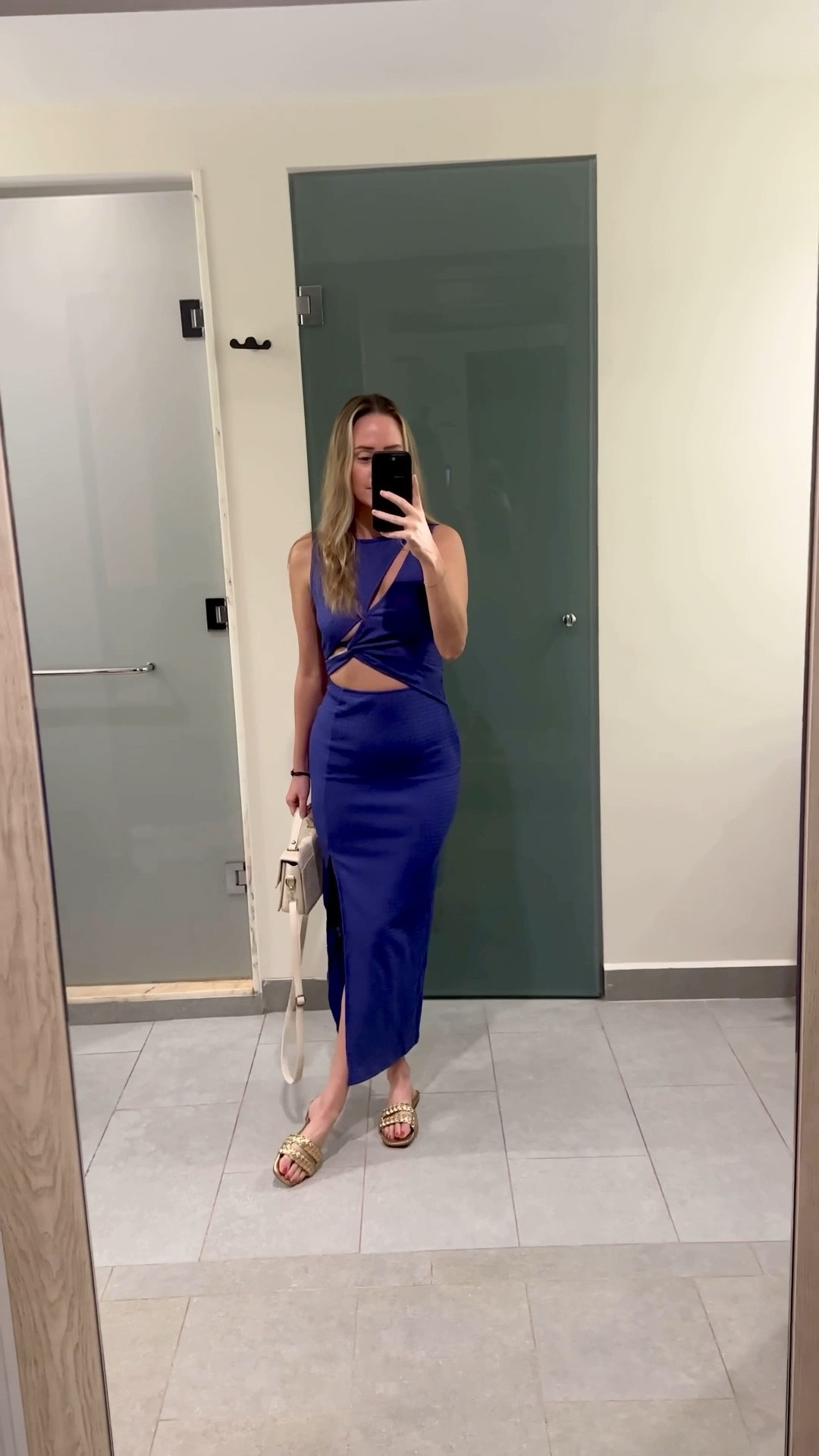 Vacation outfit! Lightweight dress that can be dressed up or down for a warm beach evening! I also bought it in black. Color: purple Size: xs

#LTKSeasonal #LTKStyleTip #LTKFindsUnder50