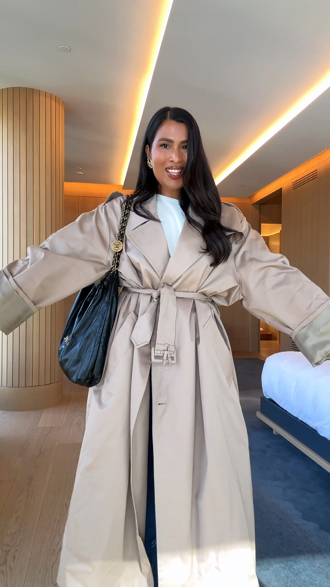 How cute is this spring look?

MM6 trench coat in size 36 as it’s so oversized 
H&M top / medium 
Sandro jeans: size 42, fits small - waist is really big and needs to be taken in 

#LTKmidsize #LTKjeans #LTKsummer