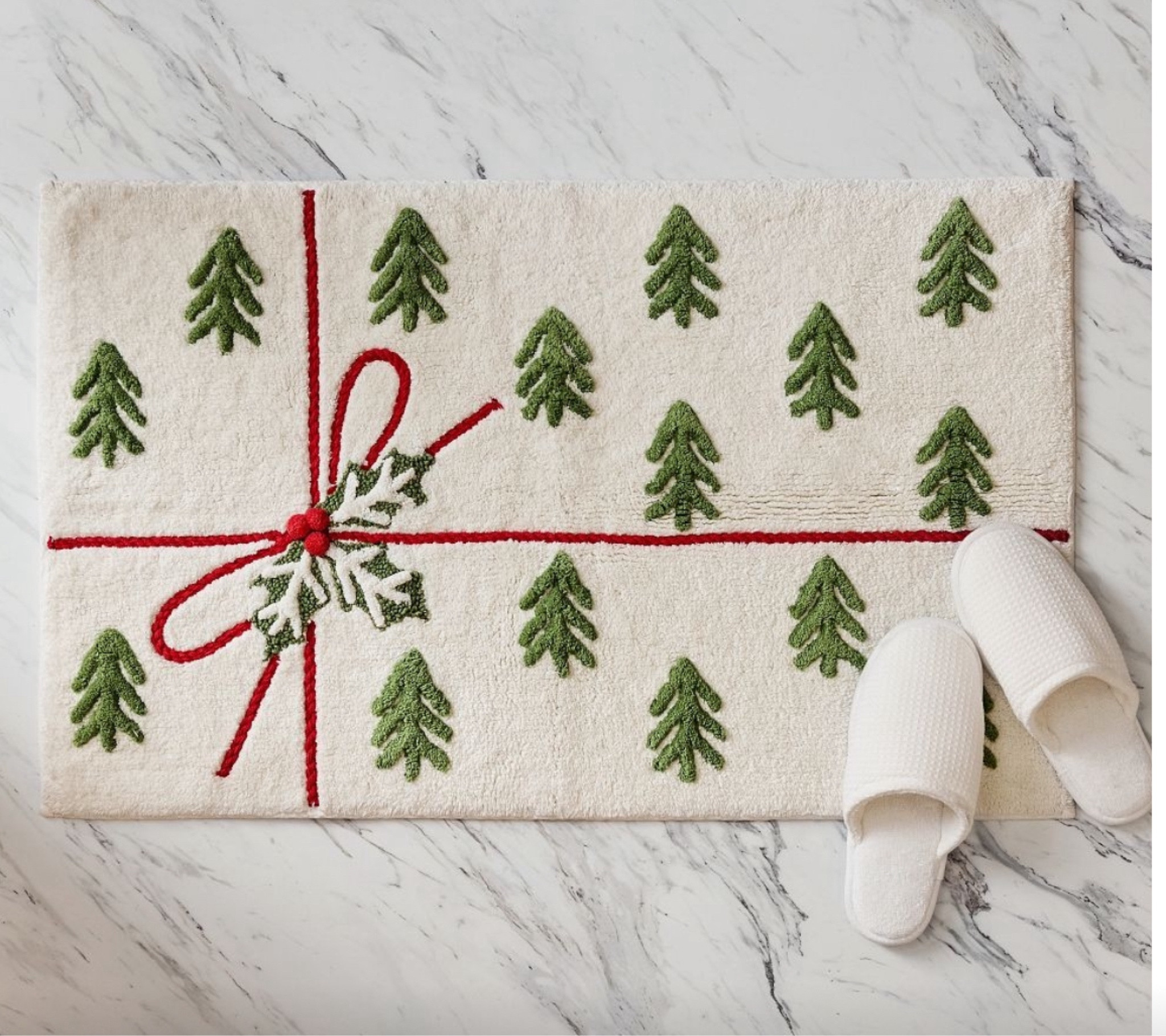 Wrapped Gift Bath Mat from Pottery Barn 🎄❤️

#LTKHoliday #LTKSeasonal #LTKHome