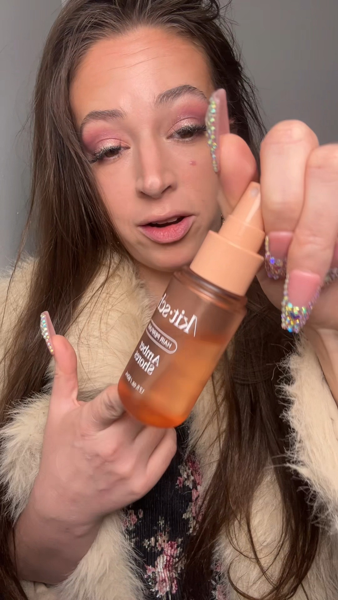 If I had to describe this scent in one word? Elevated.

Amber Shores smells like you walked through the bougie department store fragrance section and left with the signature scent.
Soft woods, warm air, effortless confidence.

Very “that girl.” Very put together. #KitschBeauty #AmberShores #SignatureScent #LuxuryVibes #ThatGirlEnergy #FragranceLover #CleanGirlAesthetic #SoftLuxury 

#LTKSaleAlert #LTKBeauty #LTKgrwm
