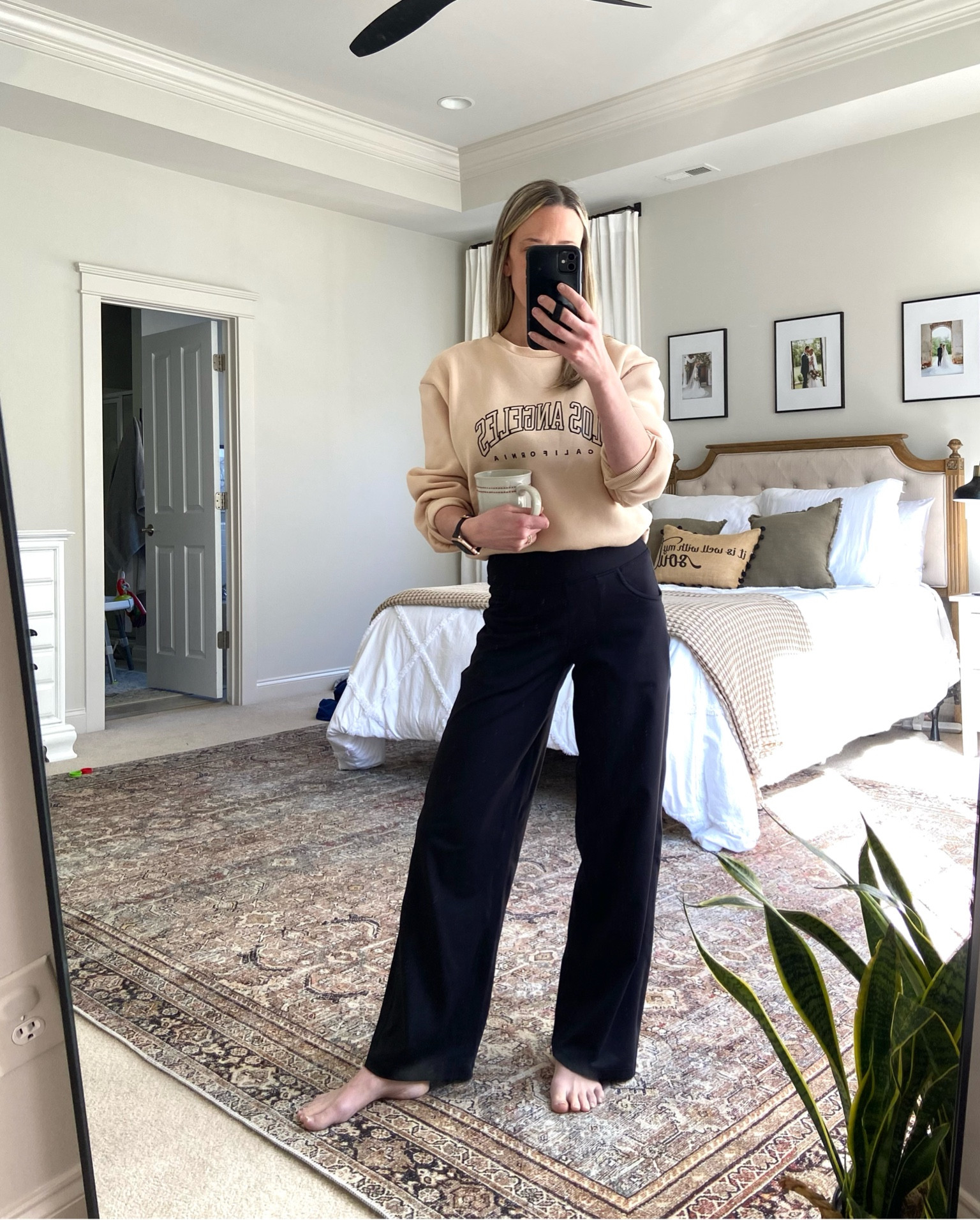 Casual Friday comfies

Crewneck Sweatshirt: Shein (S)
Wide leg Yoga Pants: Amazon find (XS)

Elevated Casual Outfit | SAHM Outfit | Weekend Casual Outfit | Amazon yoga pants | Amazon fashion | Amazon Athleisure | Weekend Style 

#LTKSeasonal #LTKfindsunder50 #LTKfamily