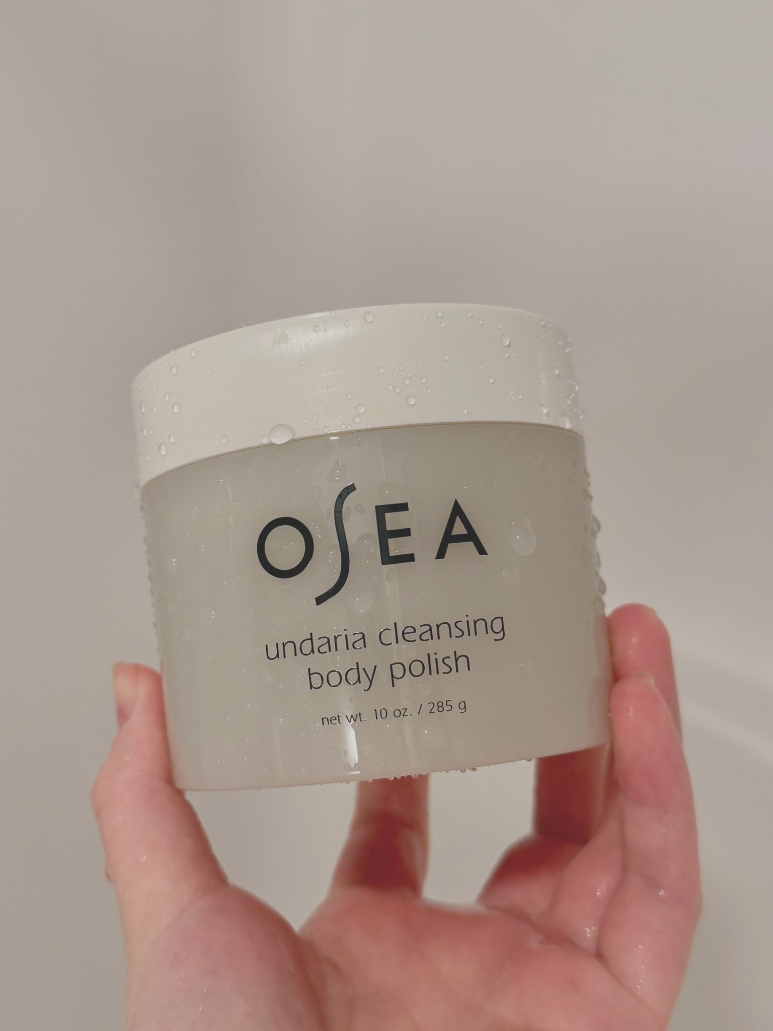 Luxurious body cleanser+exfoliator🫧🩵
clean ingredients🌱