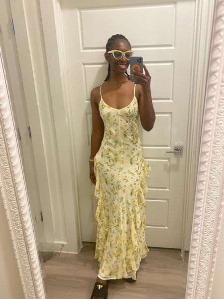 The epitome of a spring floral dress! The ruffles and dainty print can even be great for Easter dinner. Worth the snag before Sunday!

Easter dress, dress with ruffles, yellow dress, maxi dress, tall girl outfit, tall girl friendly, tall girl dresss

#LTKstyletip #LTKfindsunder50