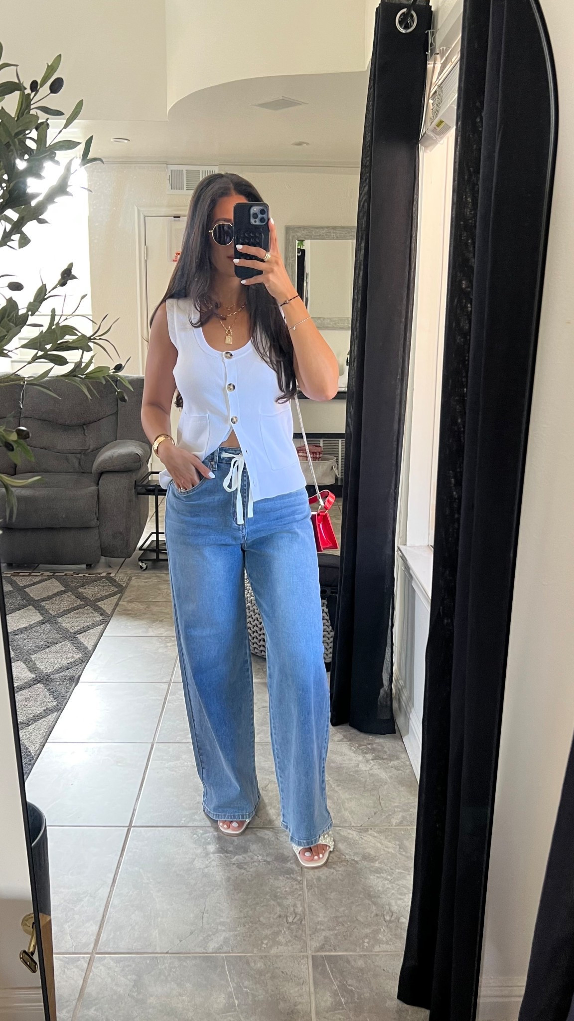 Amazon jeans 10/10 
Size 6 
Small in vest top 

#LTKSeasonal #LTKStyleTip #LTKFindsUnder50