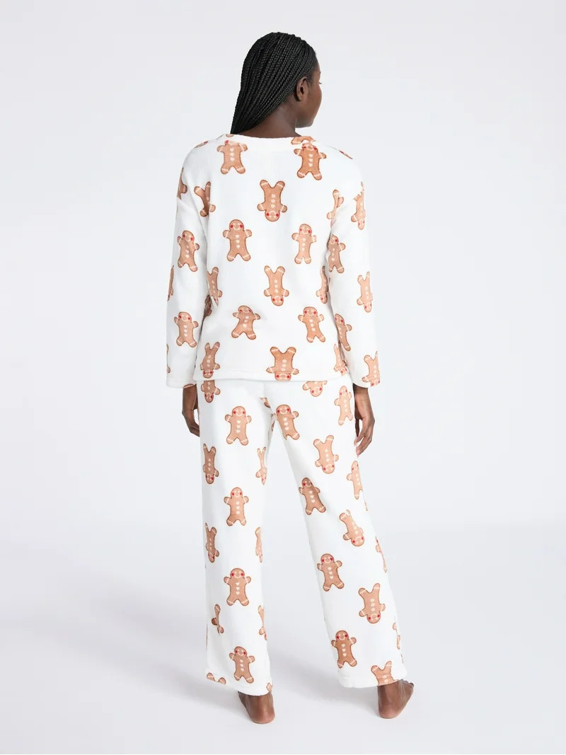 Joyspun Women's Folded Giftable Plush Long Sleeve Top and Pants Pajamas Set, 2-Piece, Sizes S-3X | Walmart (US)