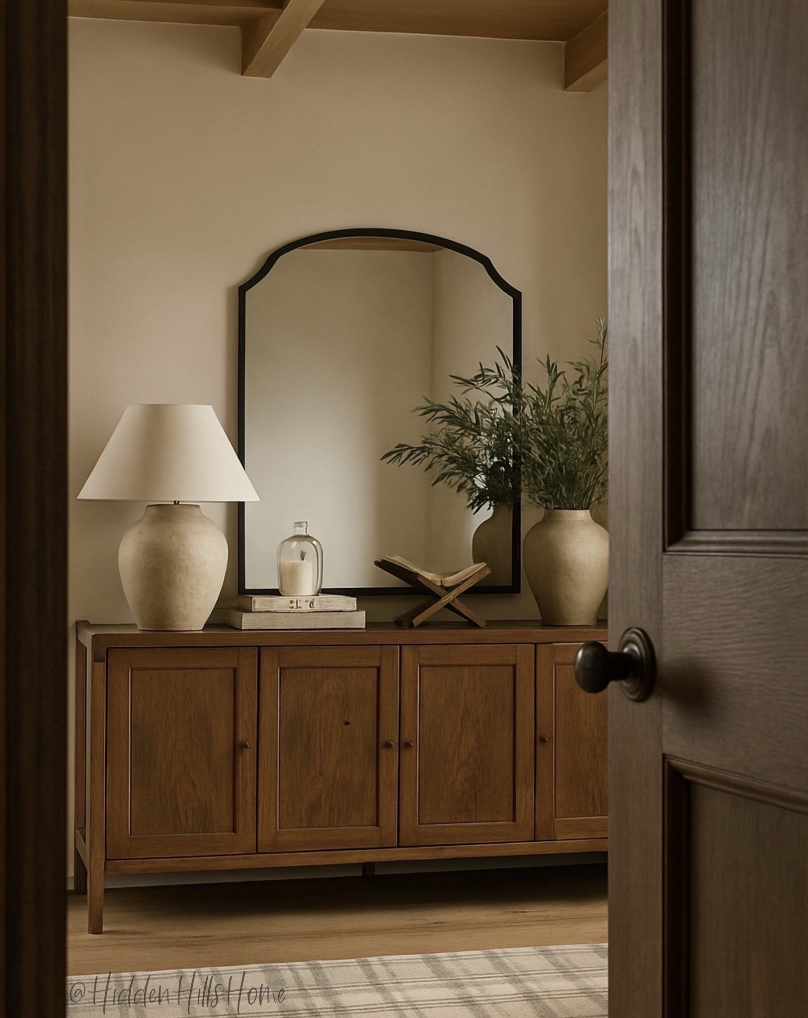 Entryway decor, console table decor, entryway mood board, home decor, entryway inspiration #entryway

Wall color is SW Heron Plume


#LTKSaleAlert #LTKHome #LTKSeasonal