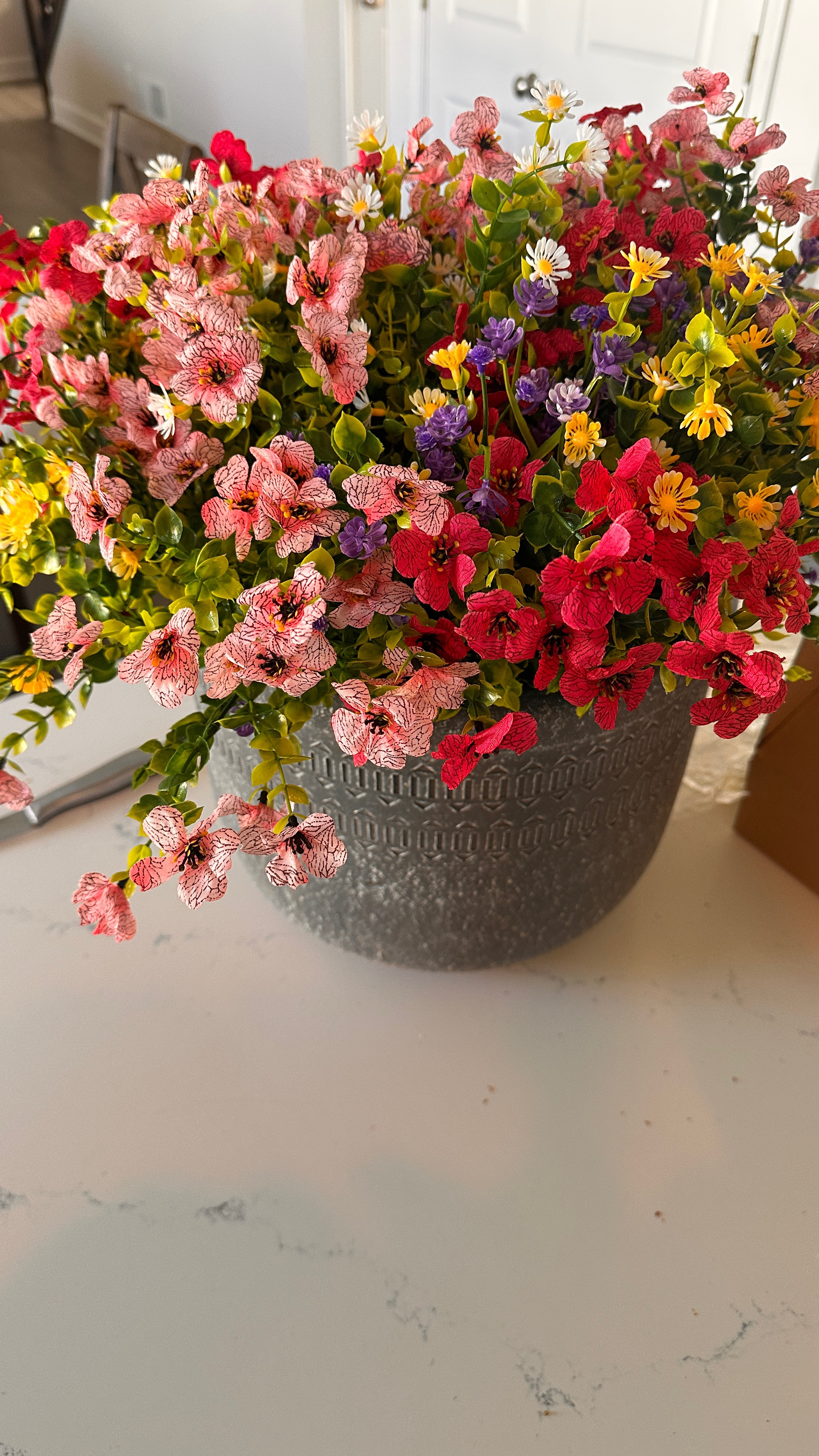 Fake florals FTW

#LTKSeasonal #LTKHome #LTKFindsUnder50