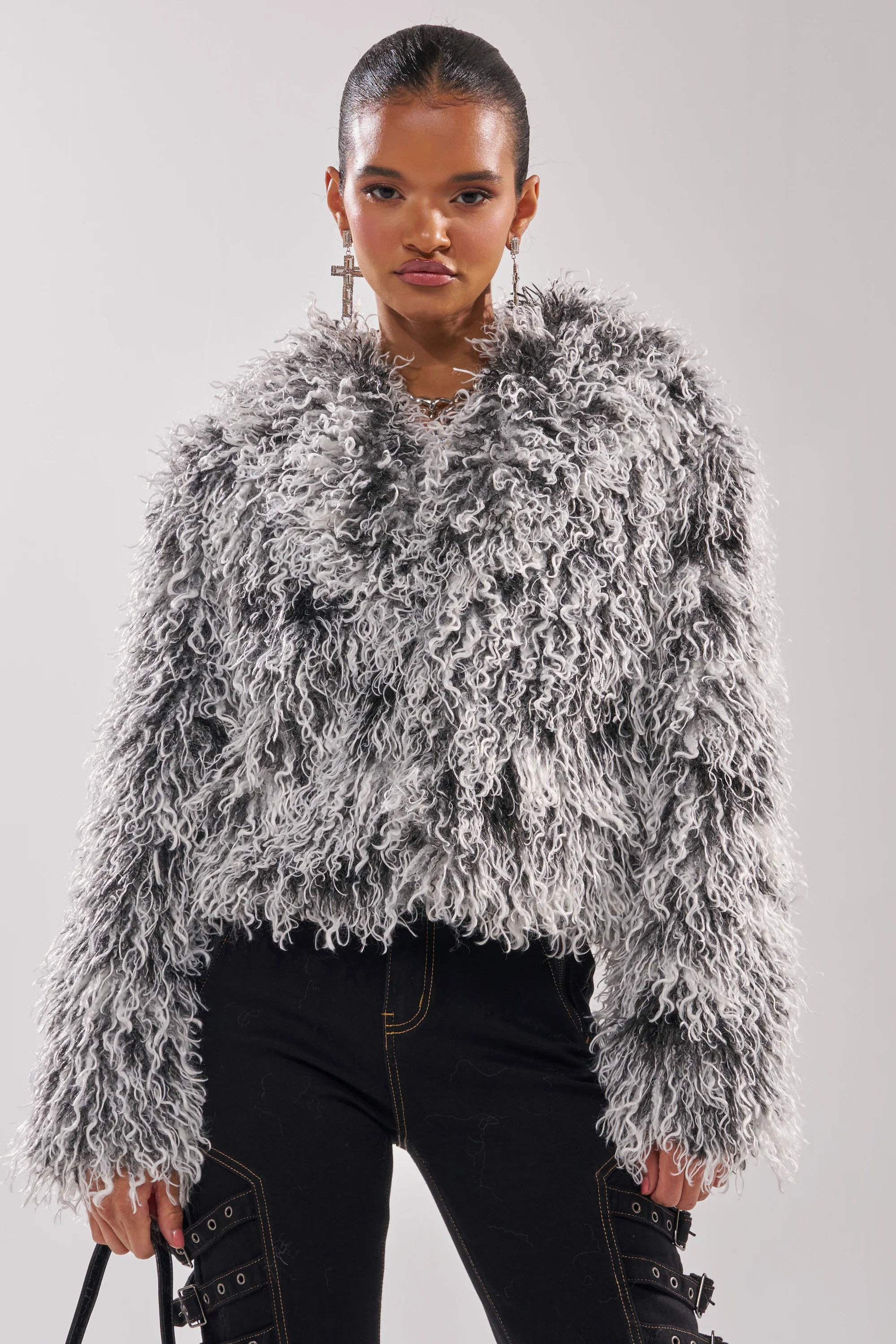 RENDEZVOUS SHAGGY FAUX FUR | AKIRA