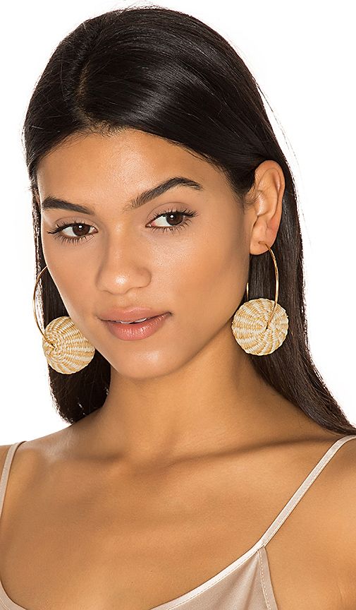 Mercedes Salazar Candongas Raffia Earrings in Beige. | Revolve Clothing