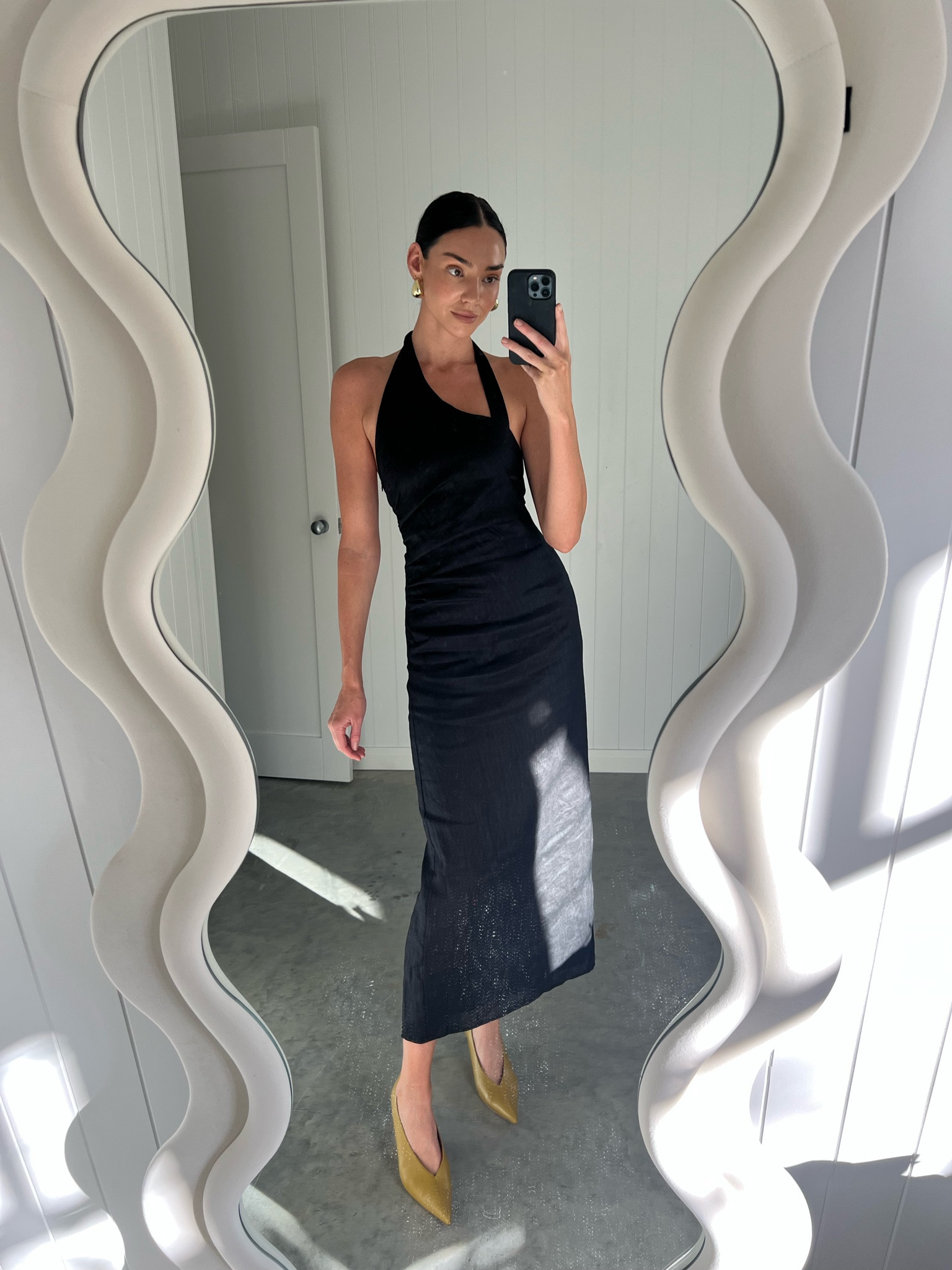 Beautiful linen dress 🖤

#LTKaustralia #LTKSeasonal #LTKFind