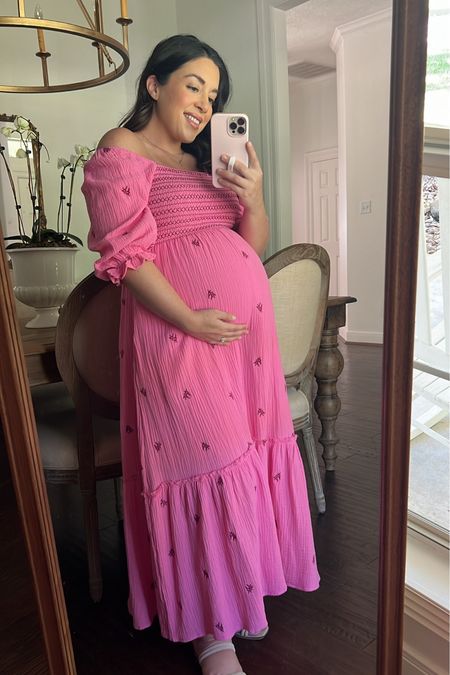 A beautiful soft gauze dress that is so perfect for the bump! Comes in many colors and non maternity! I just loved this bright pink for summer

#LTKbump
