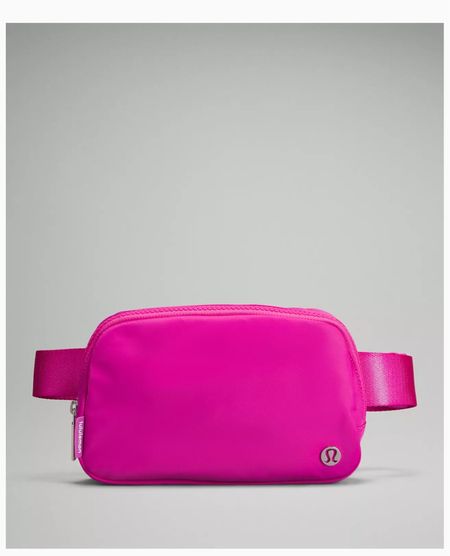Pink Lululemon belt bag 


#LTKunder50 #LTKGiftGuide #LTKHoliday