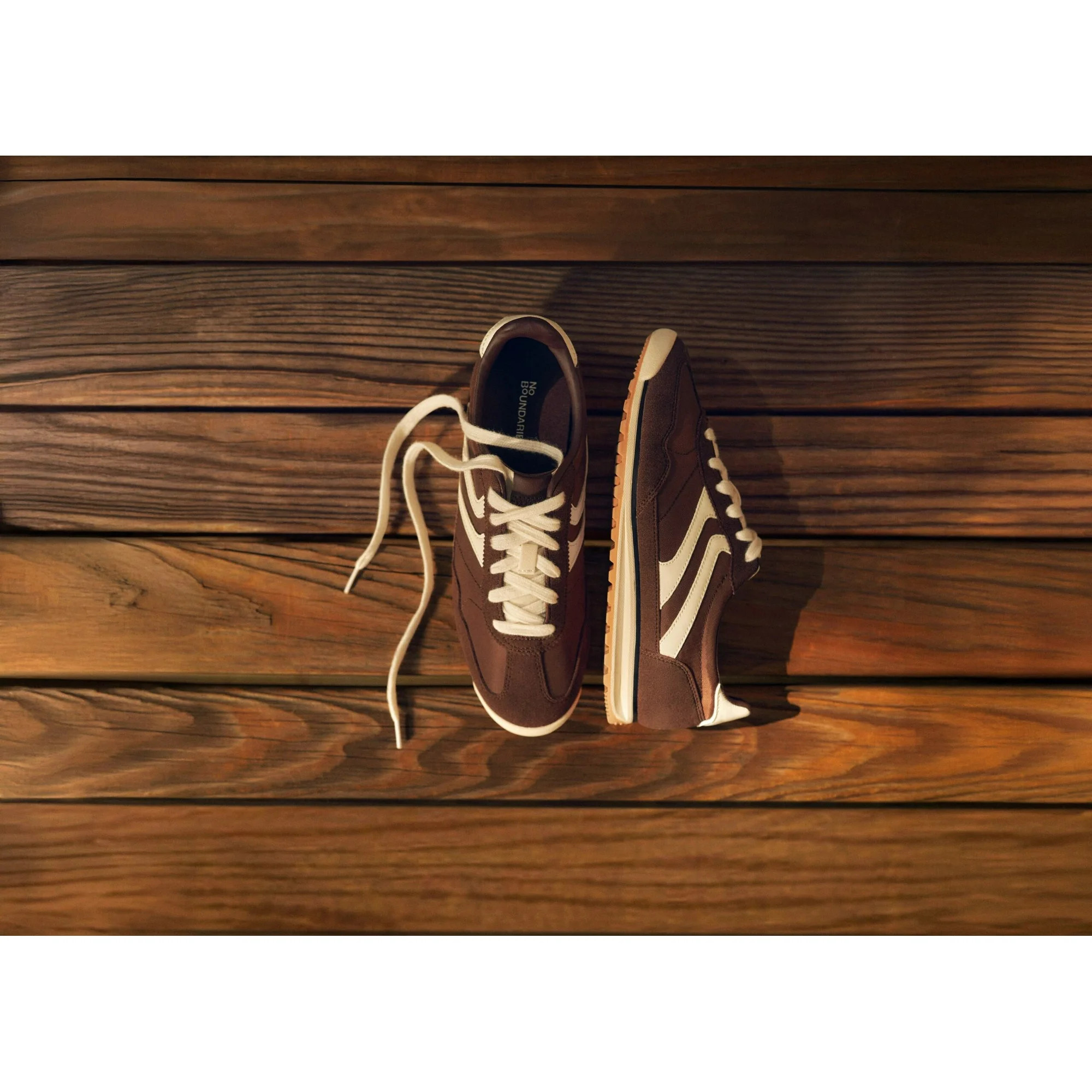 No Boundaries Retro Lace-Up Sneakers, Women’s | Walmart (US)